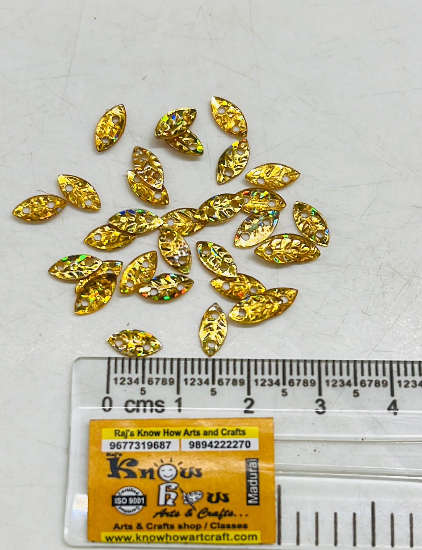 Mini leaf design chamki with hole  100g-1pack/555C
