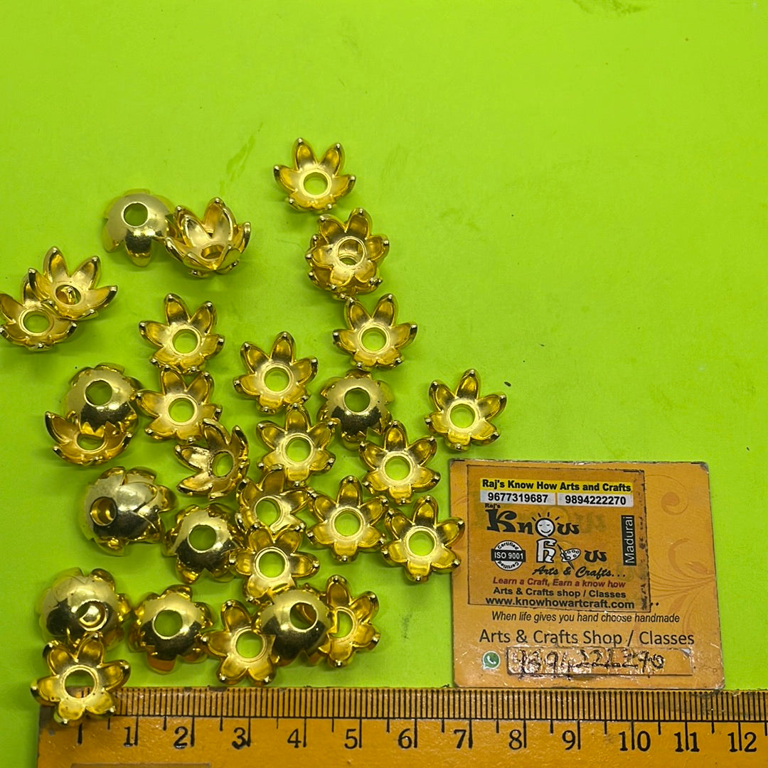 Gold flower beads more than 25pc