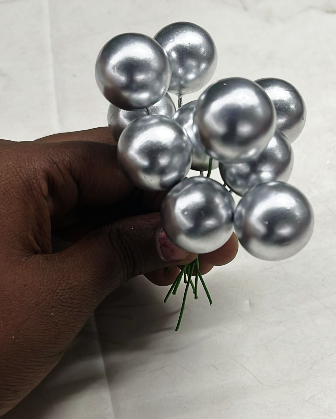 Artificial Berries 2cm 100piece in a 1pack