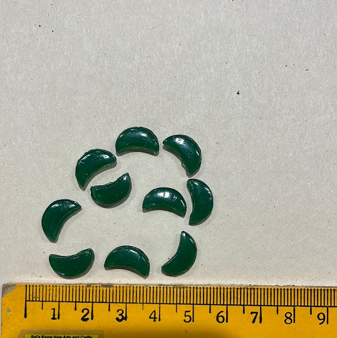 10mm Moon shape emerald Tanjore painting -10piece pack