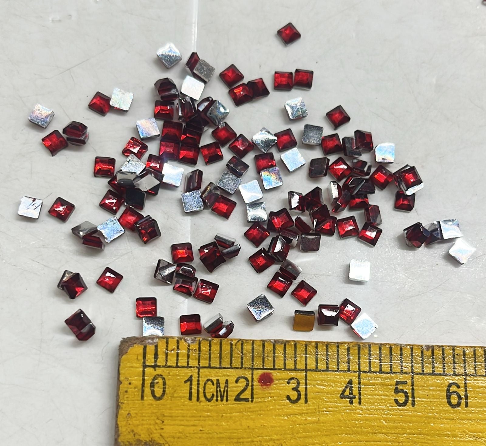 Plastic 4mm square red kundan stone 50g -1pack