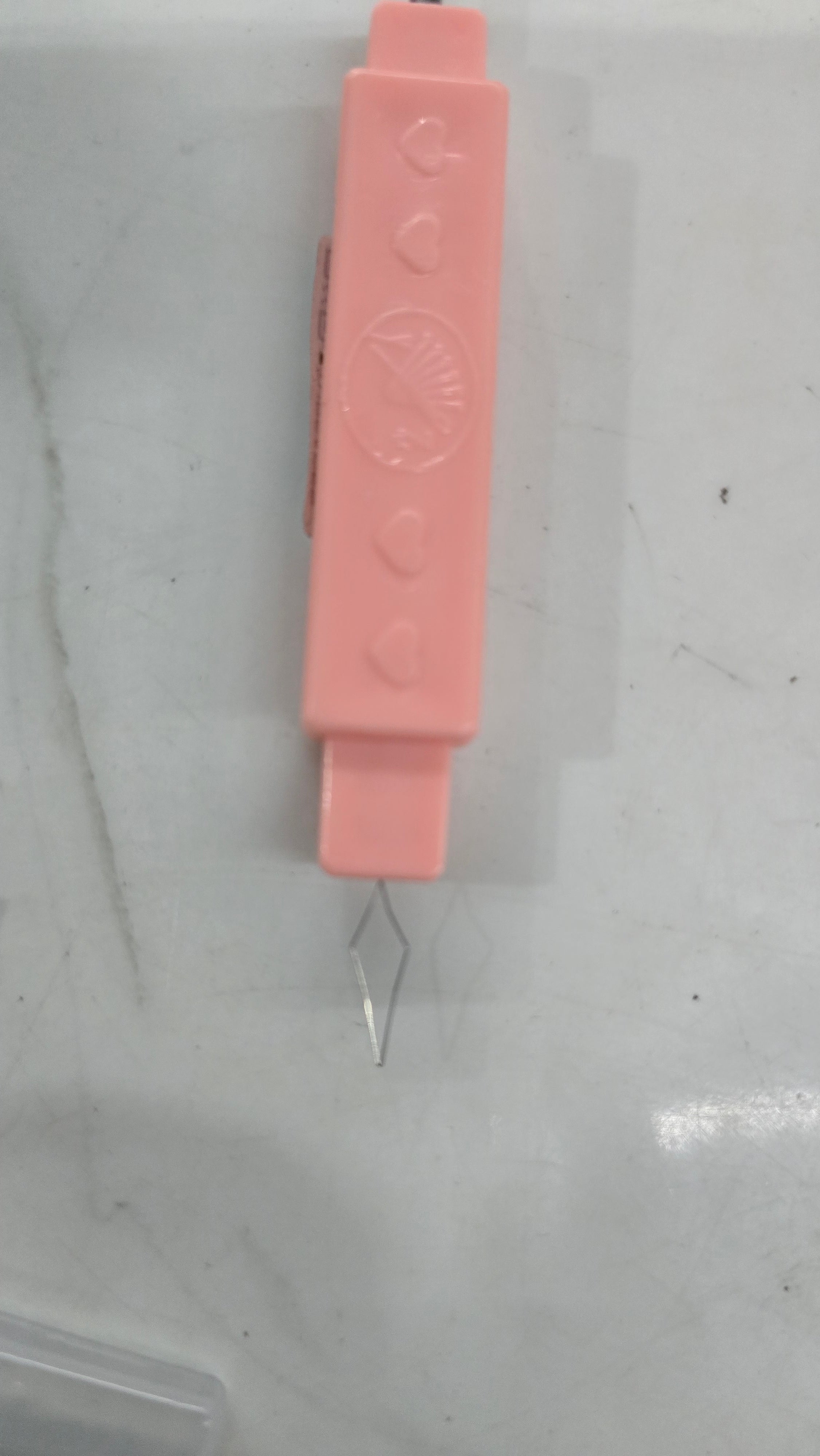 Needle threader Seam Ripper  set of 2