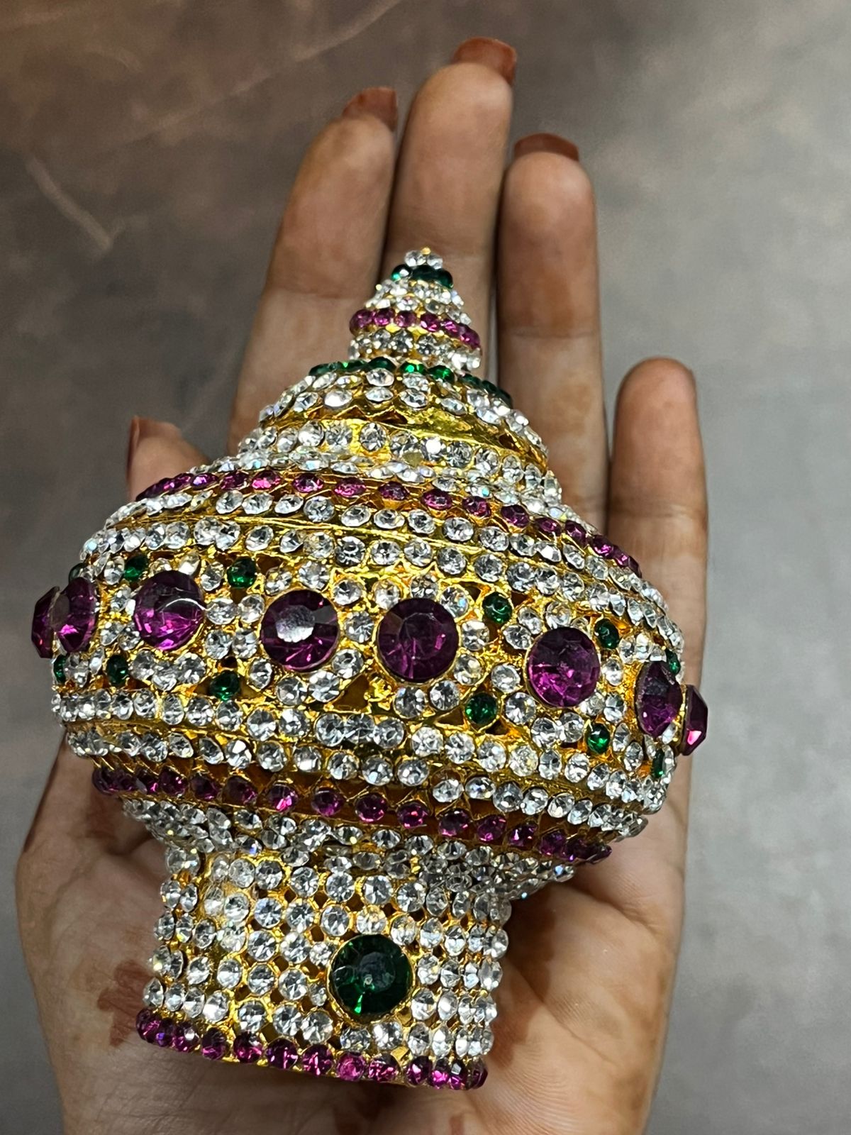 PANDIYAN STONE FULL GREEDAM-VGREED (in cm)-1 PIECE