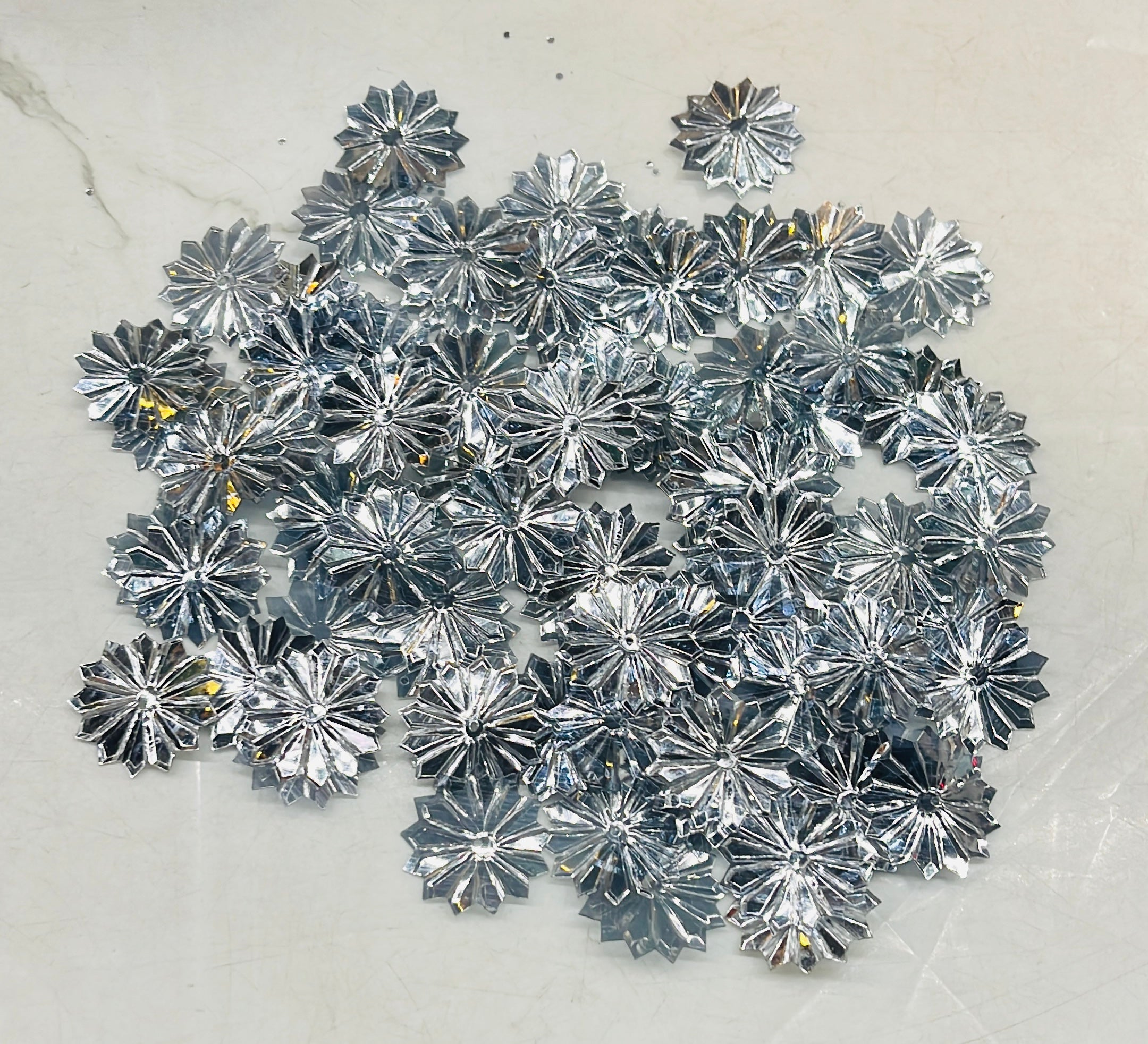 Flower design silver sequence 100g-1pack/555C