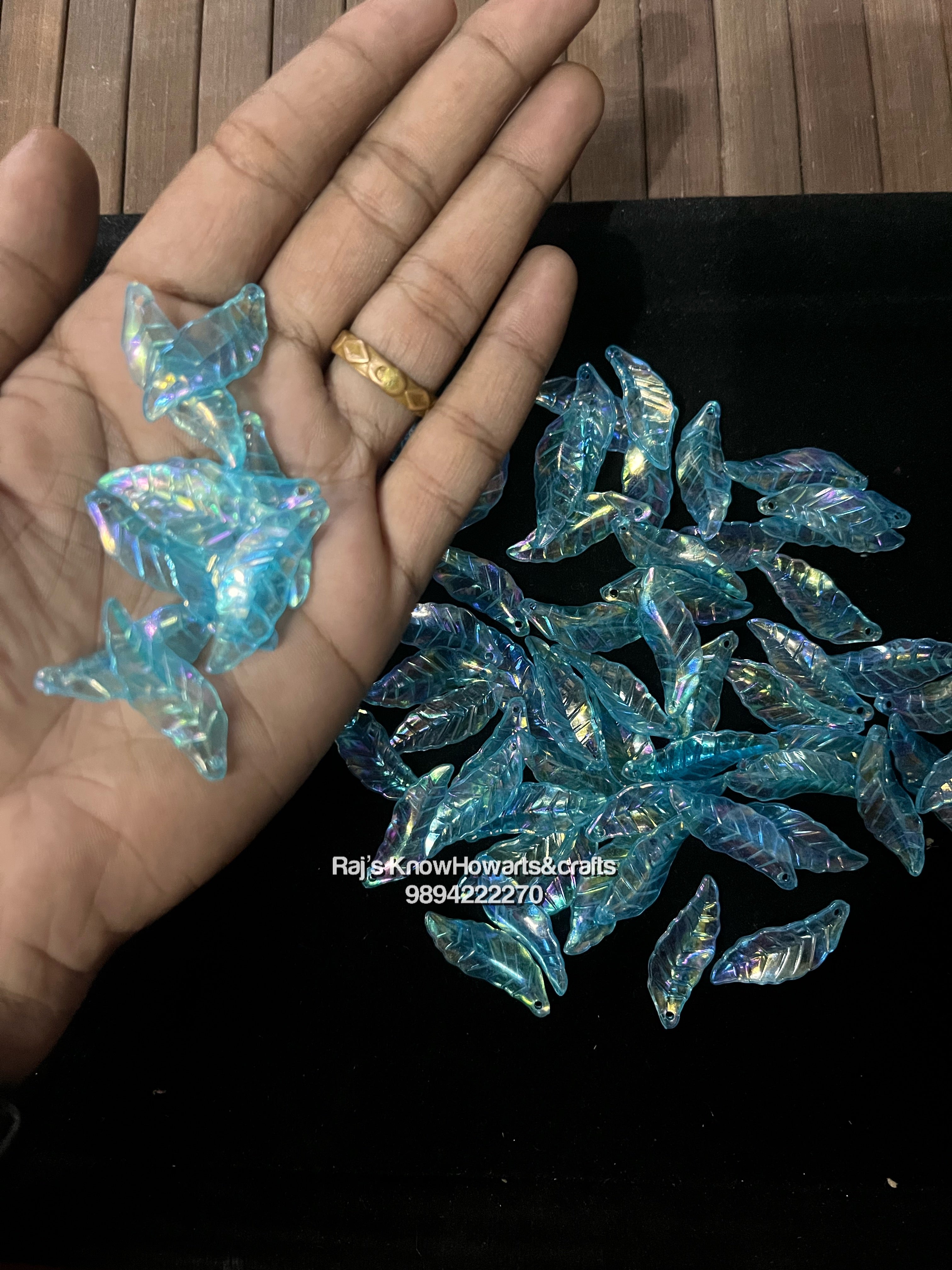 Leaf beads - 50g in a pack