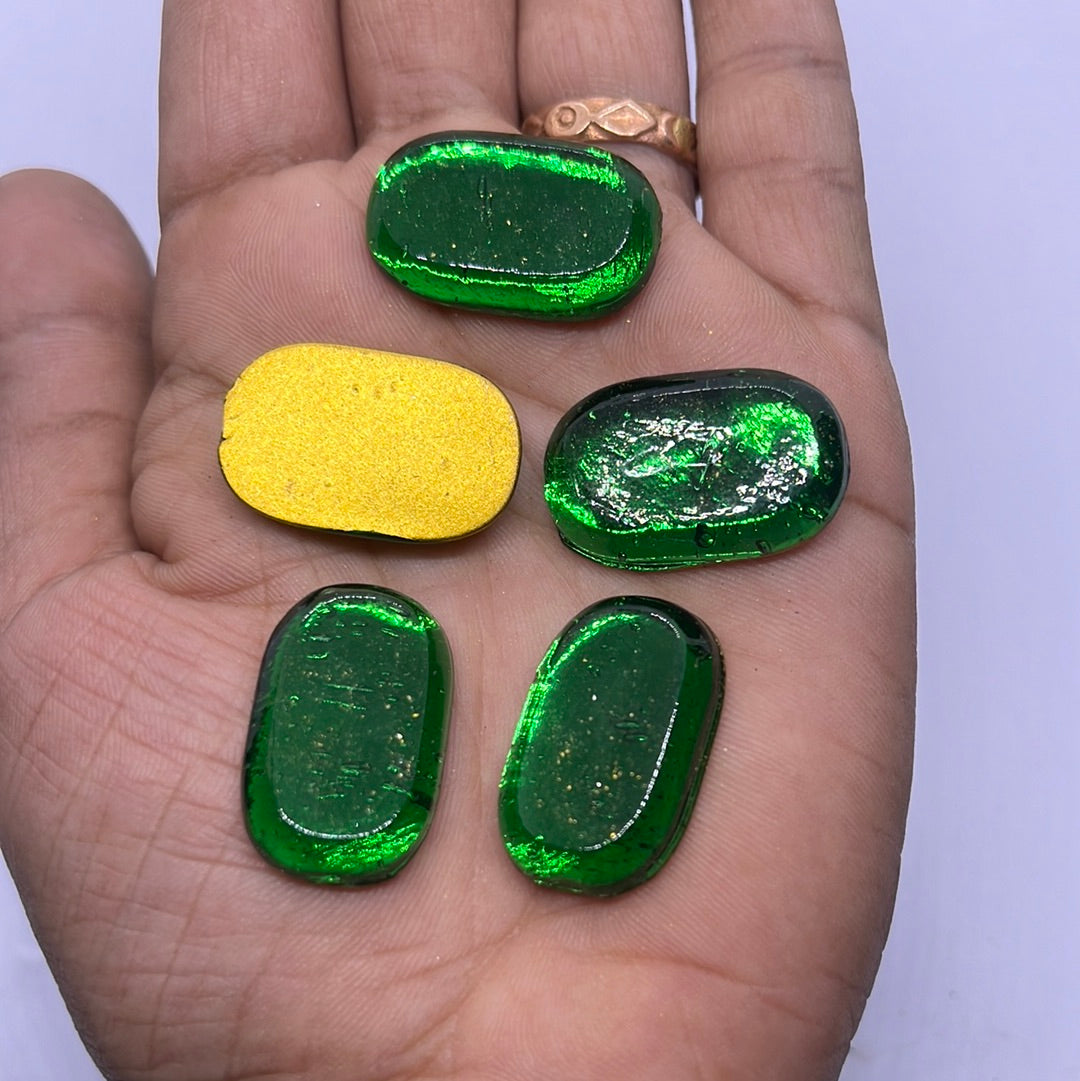 20MM Oval Green Tanjore Painting Jaipur Kundan stones-6 stones in a pack