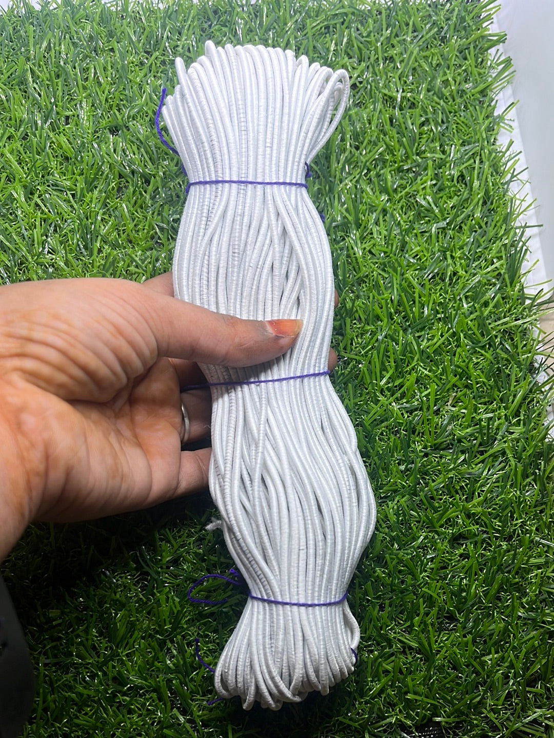 White elastic rope-10m approximately