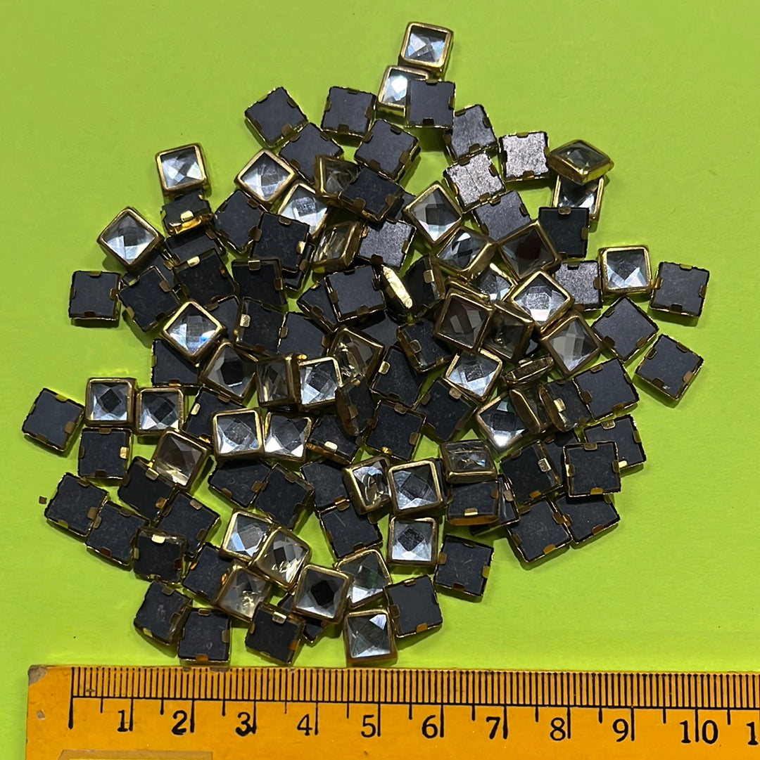 Triangle big shape in 7x7mm 50 g frame stone