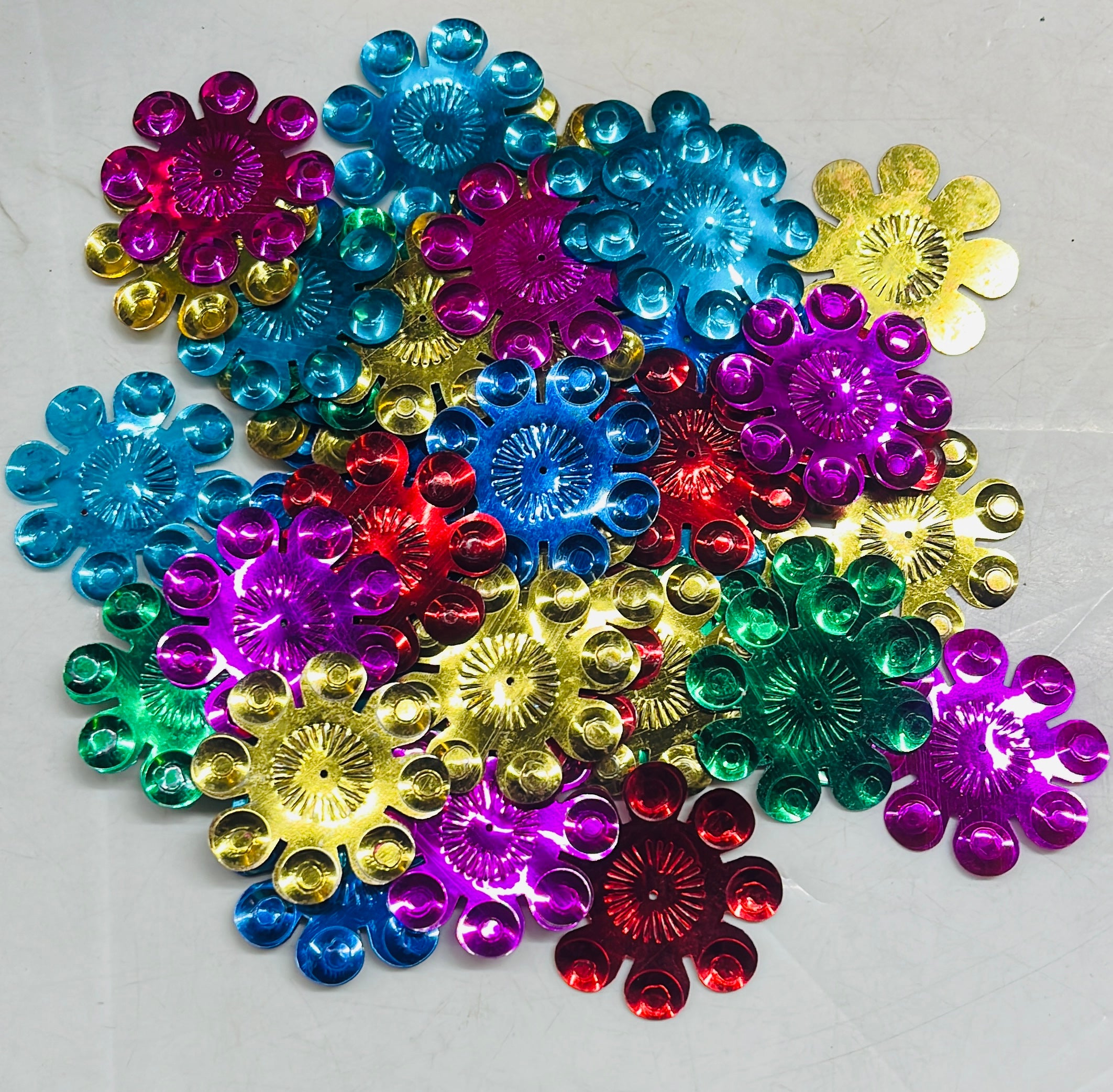 Flower design 1.5inch multicolour sequence 100g-1pack/555C