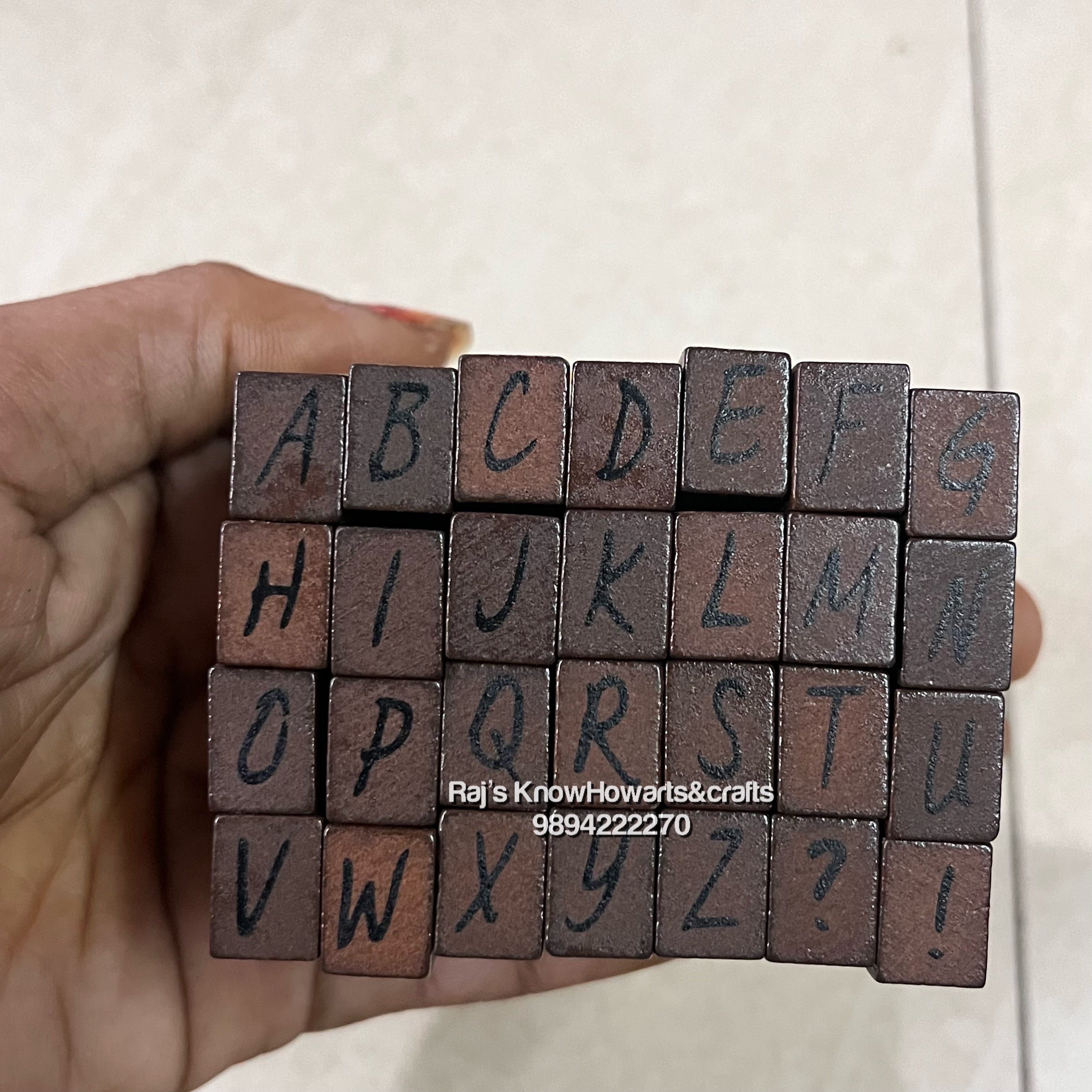 Wooden stamp Alphabet uppercase (28 pcs)