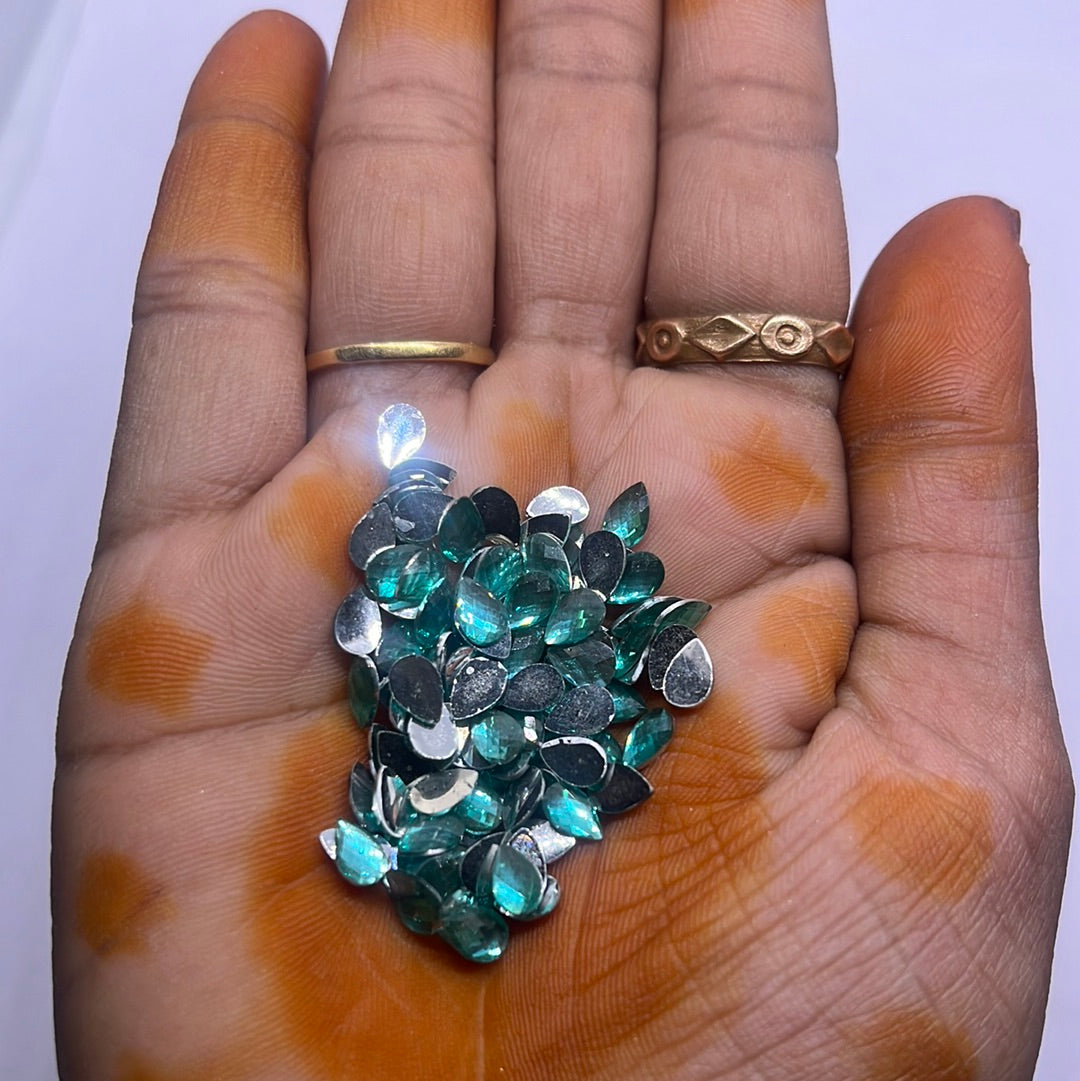 Acrylic aari & Embroidery beads stone -25g 12