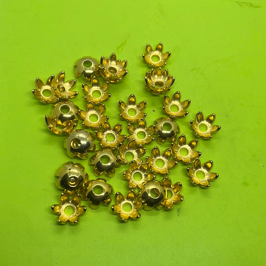 Gold flower beads more than 25pc