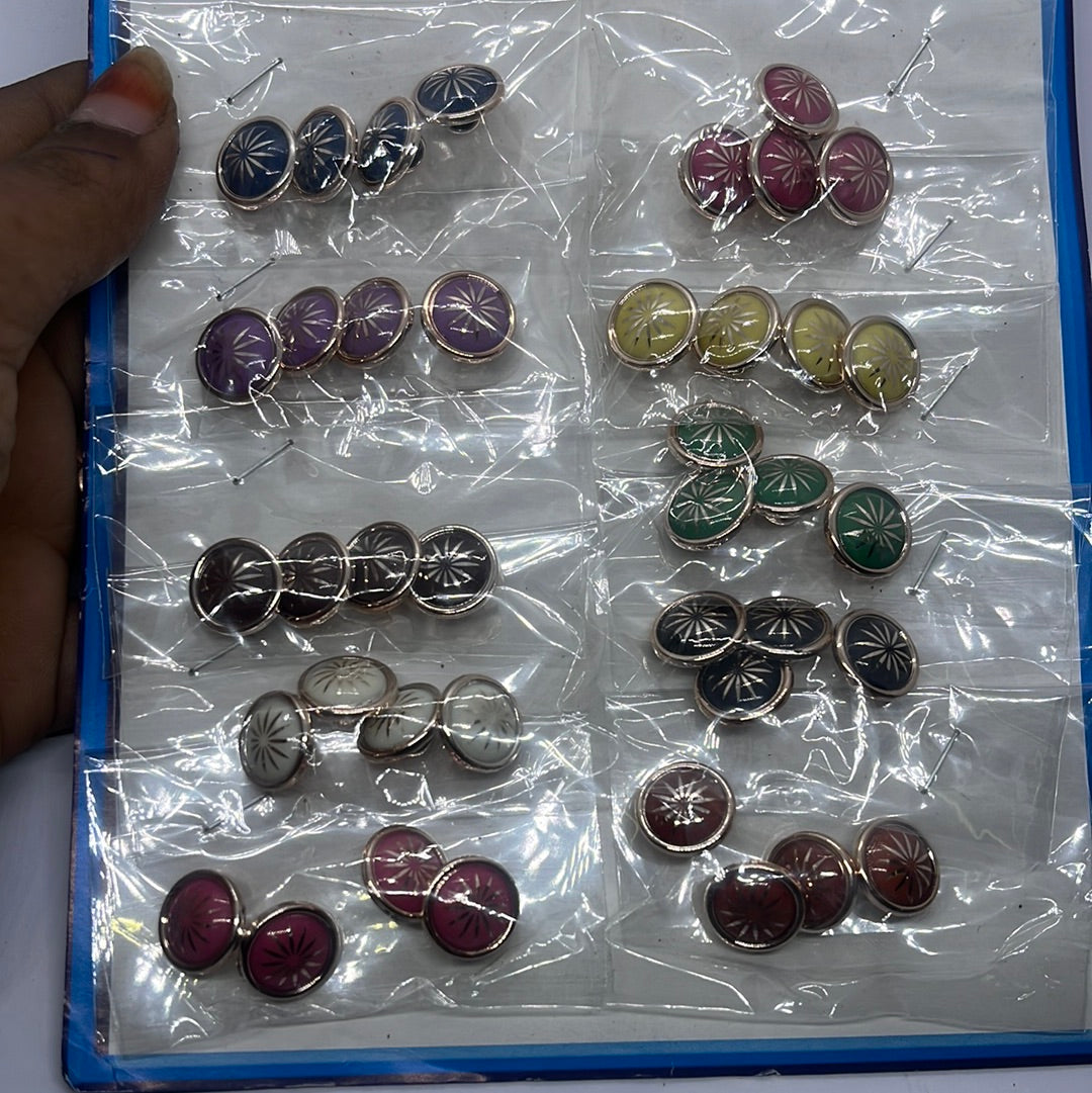 Fancy plastic button set