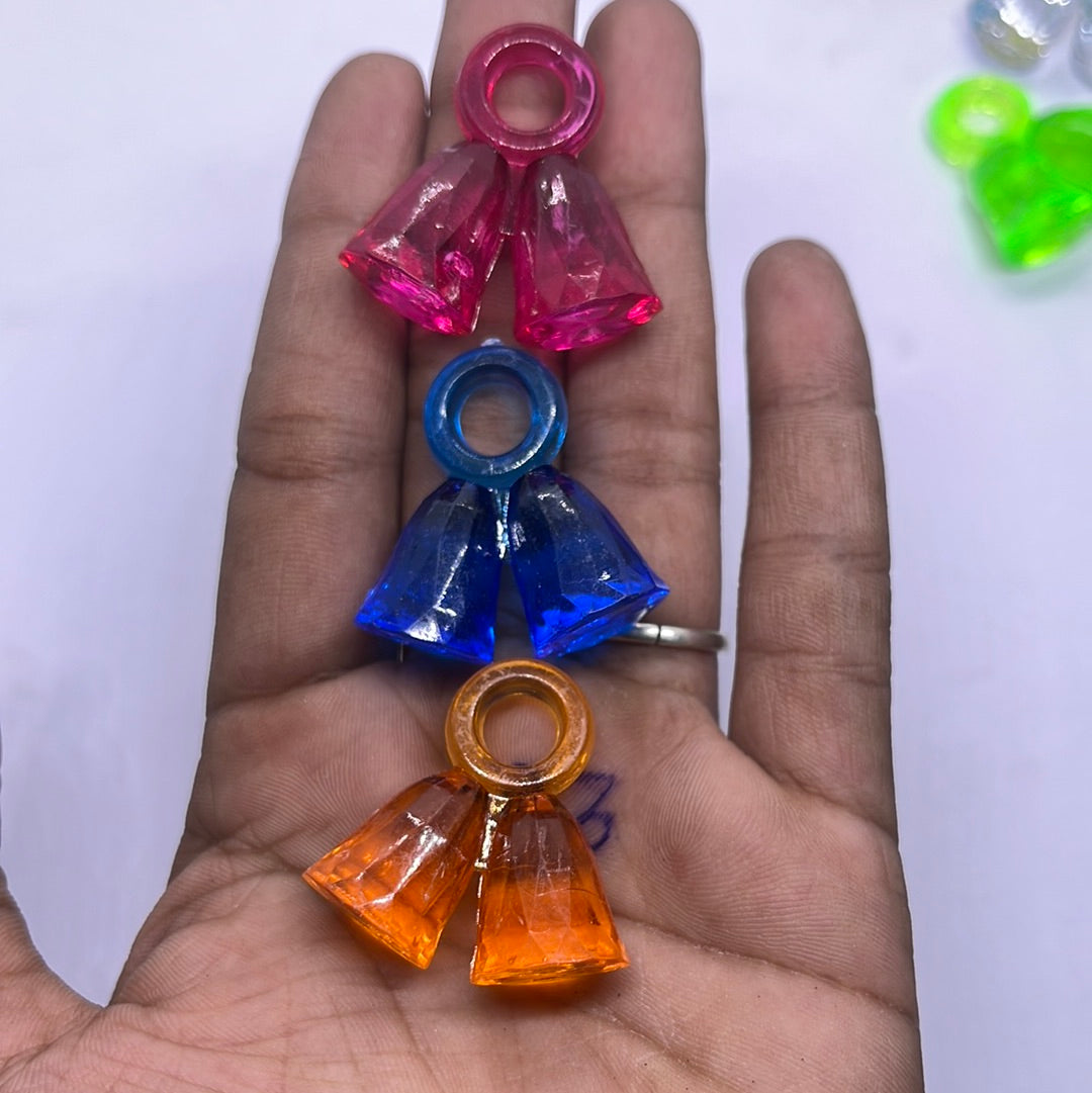 Acrylic  plastic    Multicoloured   beads -50g in a pack