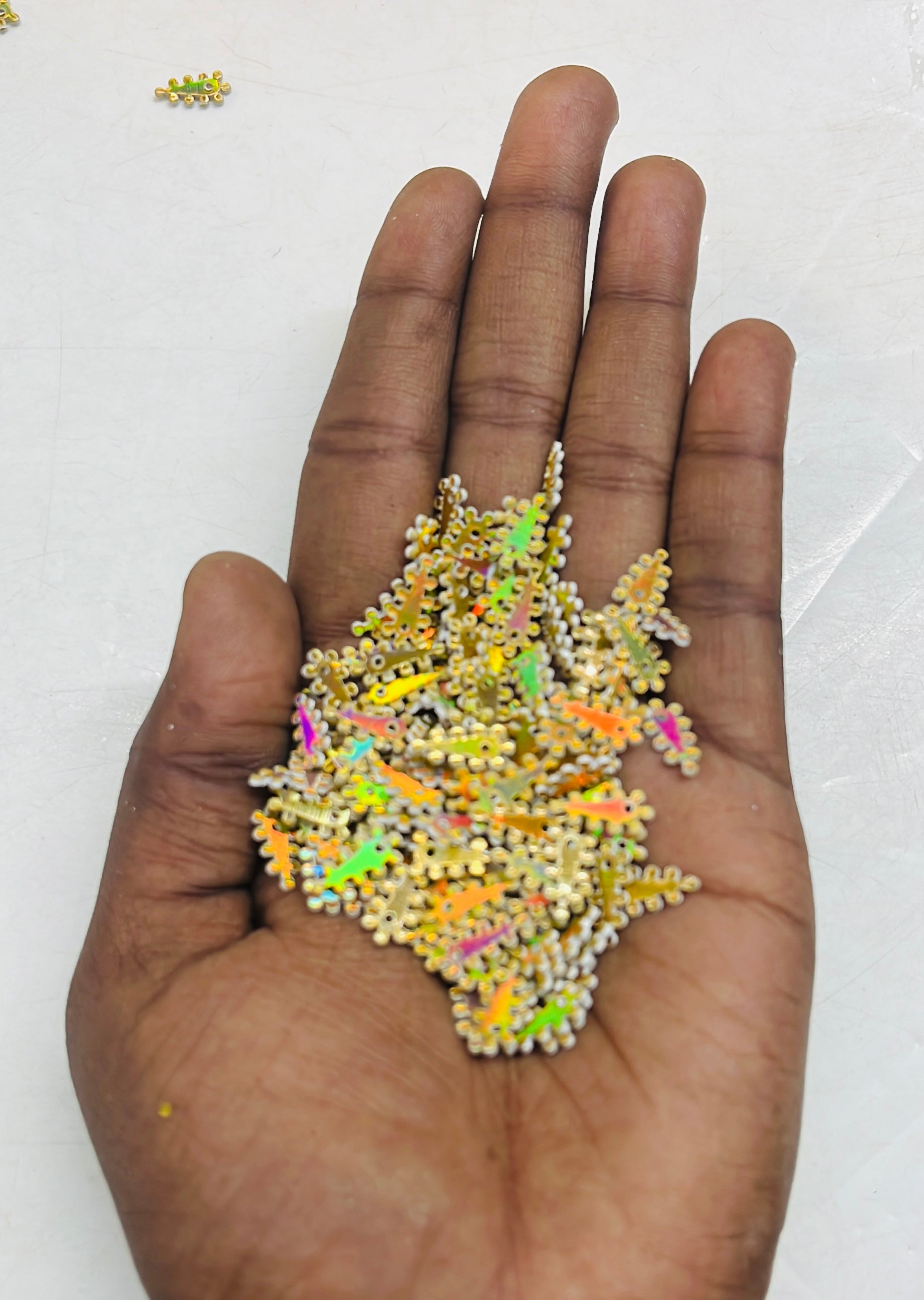 Thilak shining design 1inch sequence 100g-1pack/555C