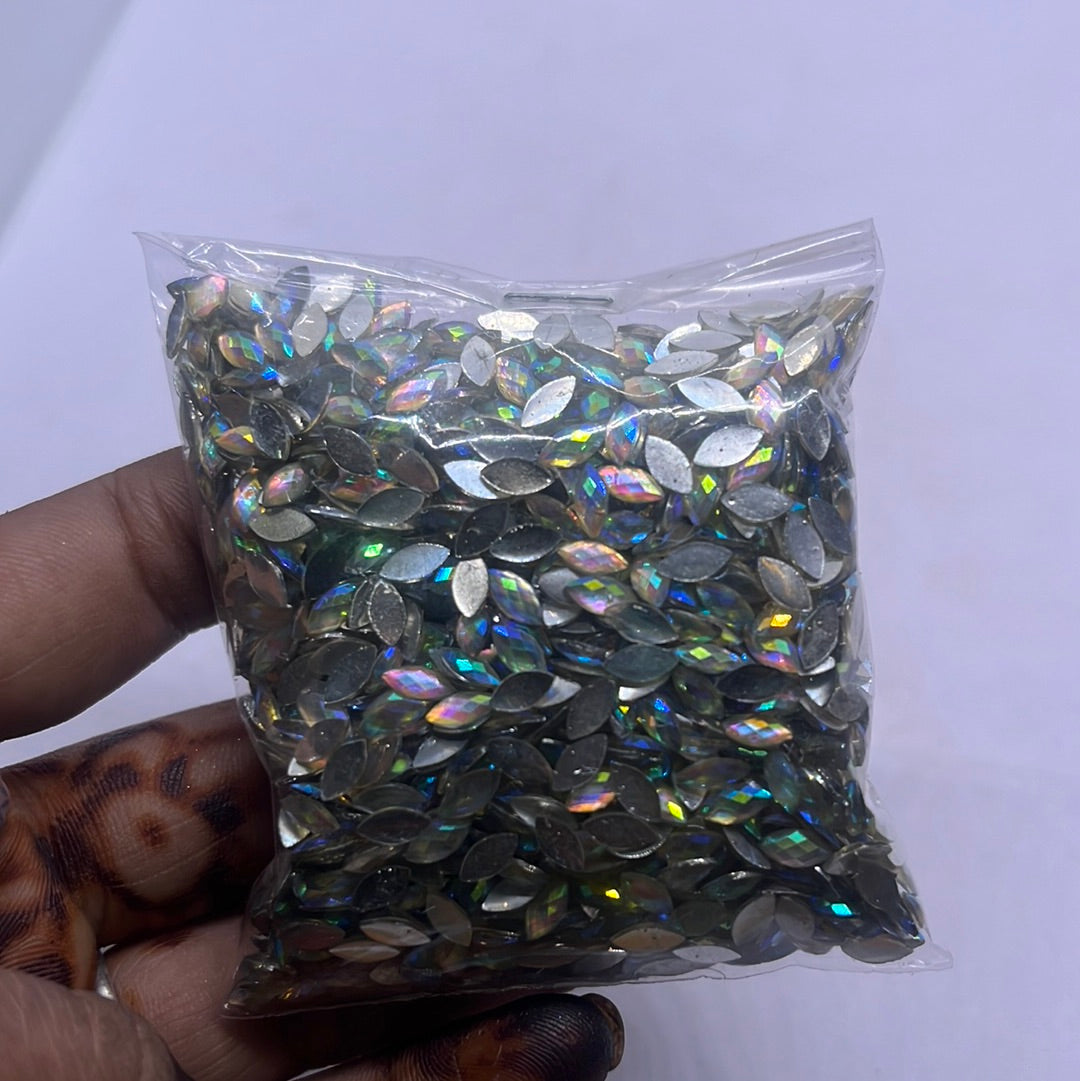 Acrylic aari & Embroidery beads stone -25g 13