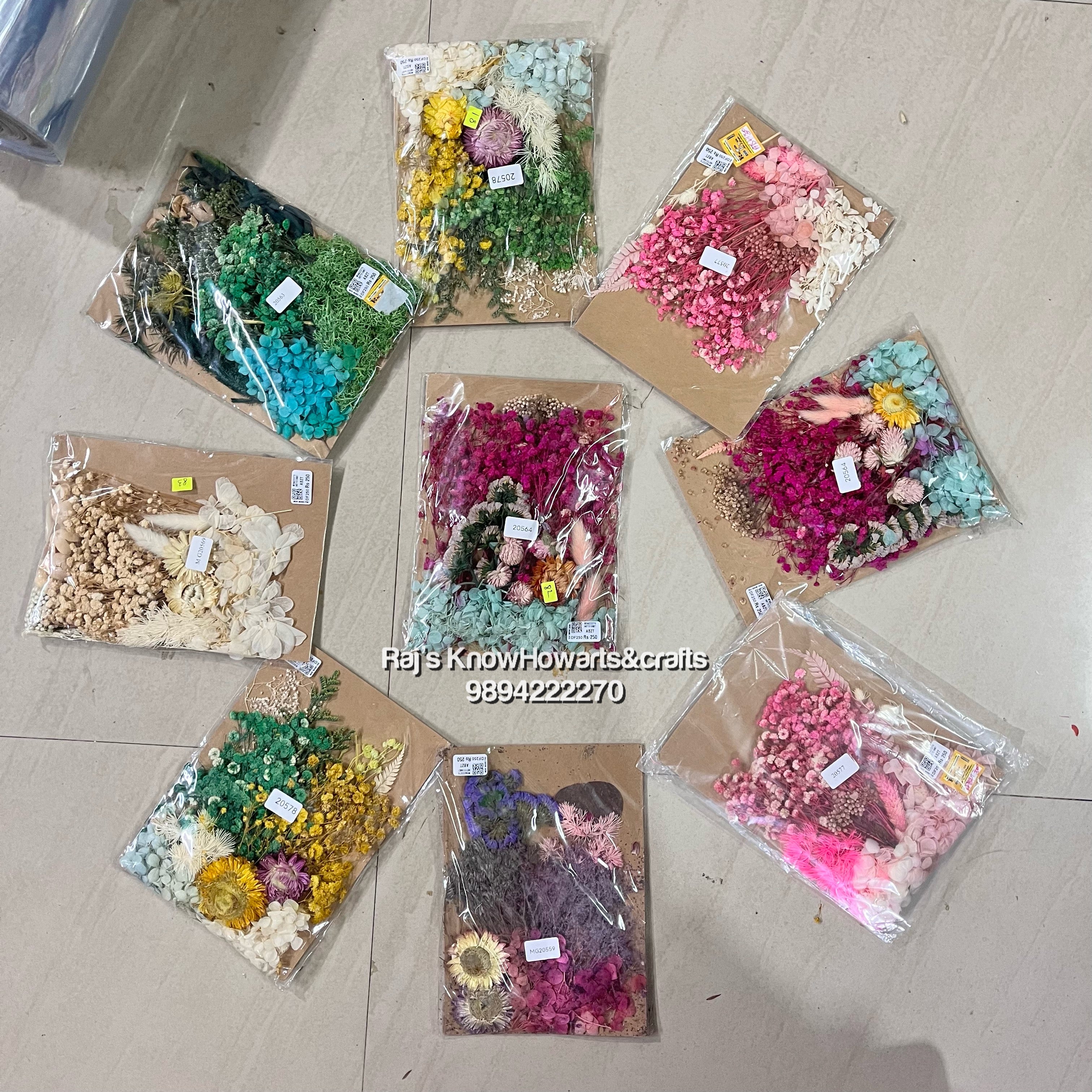 Assorted Dry flower colours - 1 pc