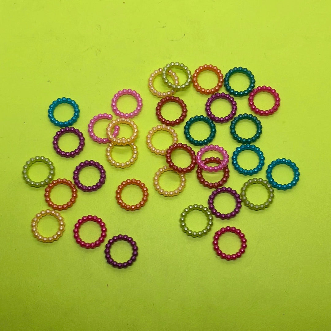 Multicolor plastic rings with stripes more than 25pcs