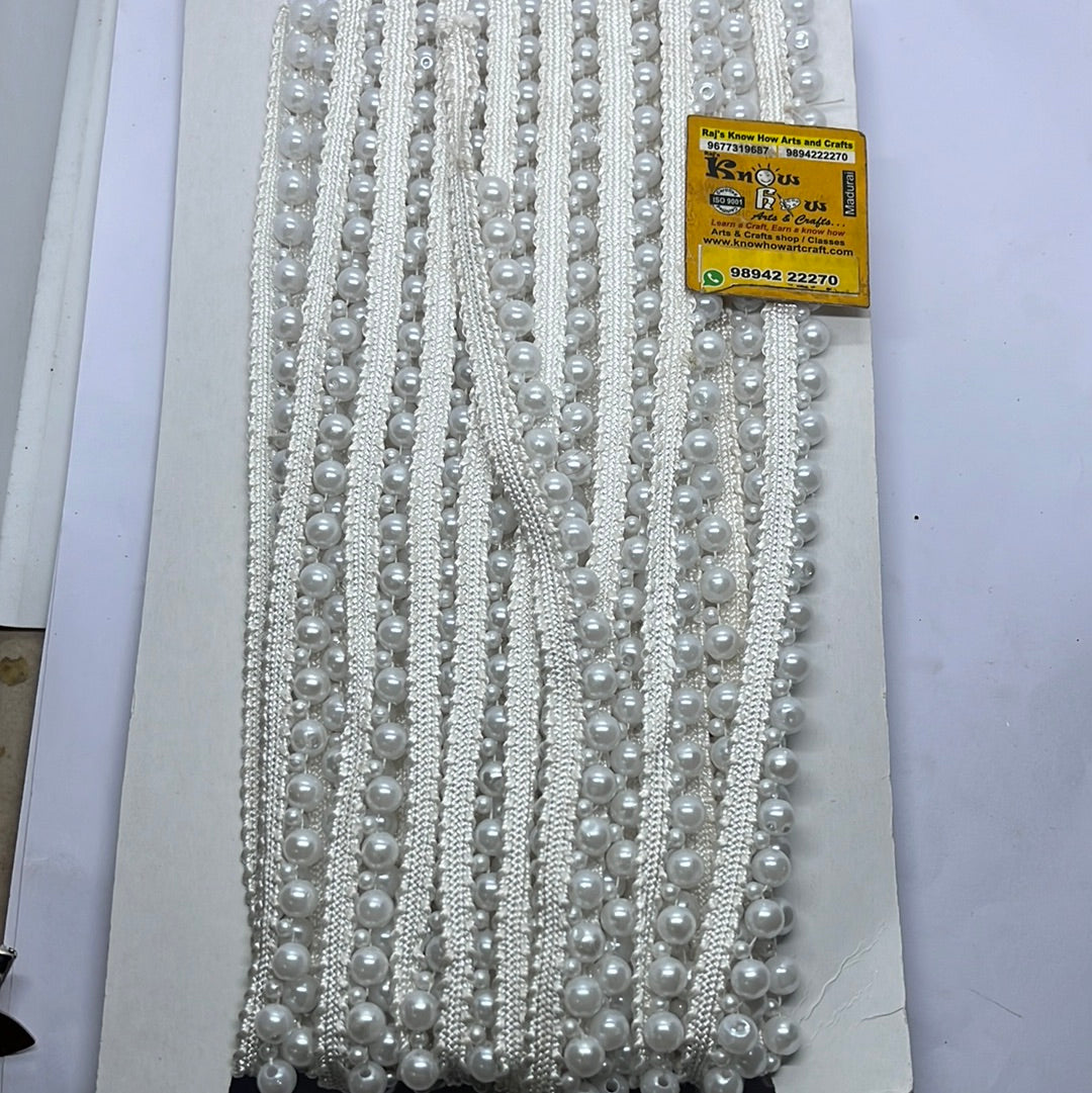 Bright white pearl lace - 1 meter