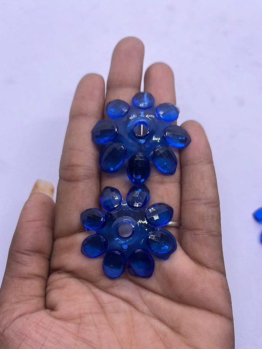 Acrylic  plastic color flower  beads -100g 2