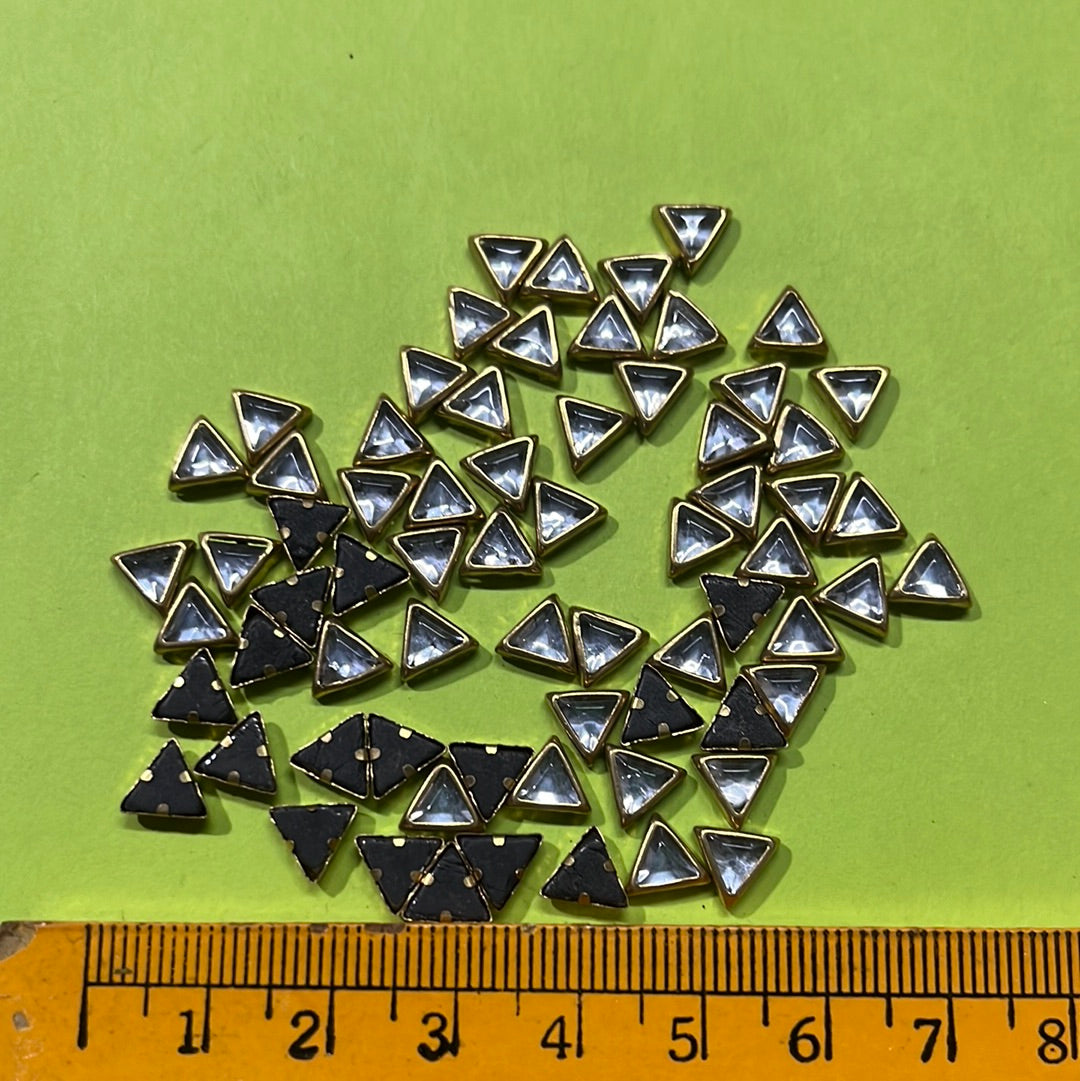 Diamond medium shape in 6mm 50 g frame stone