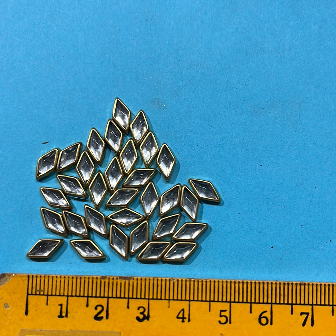 Diamond big shape in 7mm 50 g frame stone