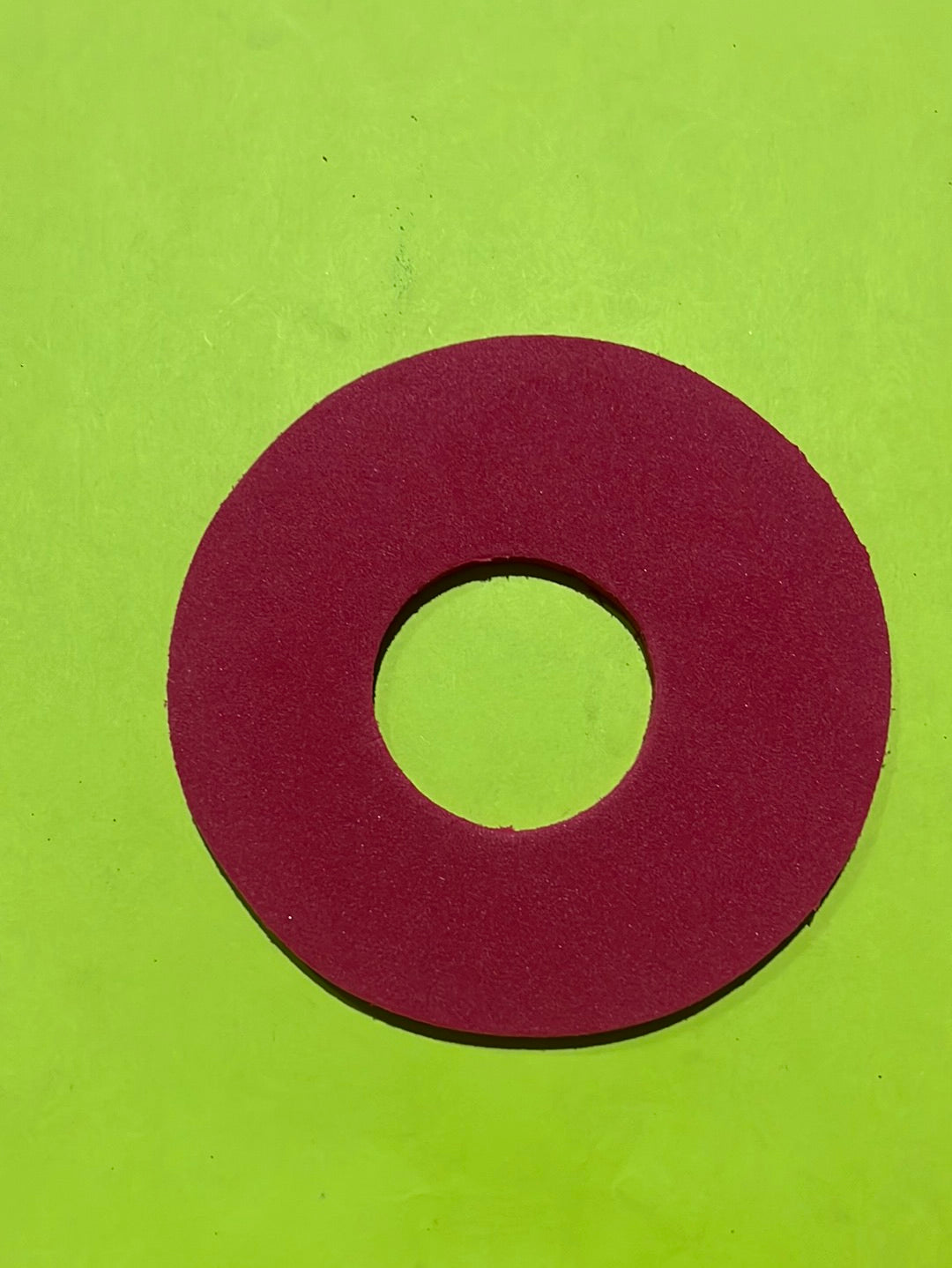 5 inch circle foam with hole- 5 piece
