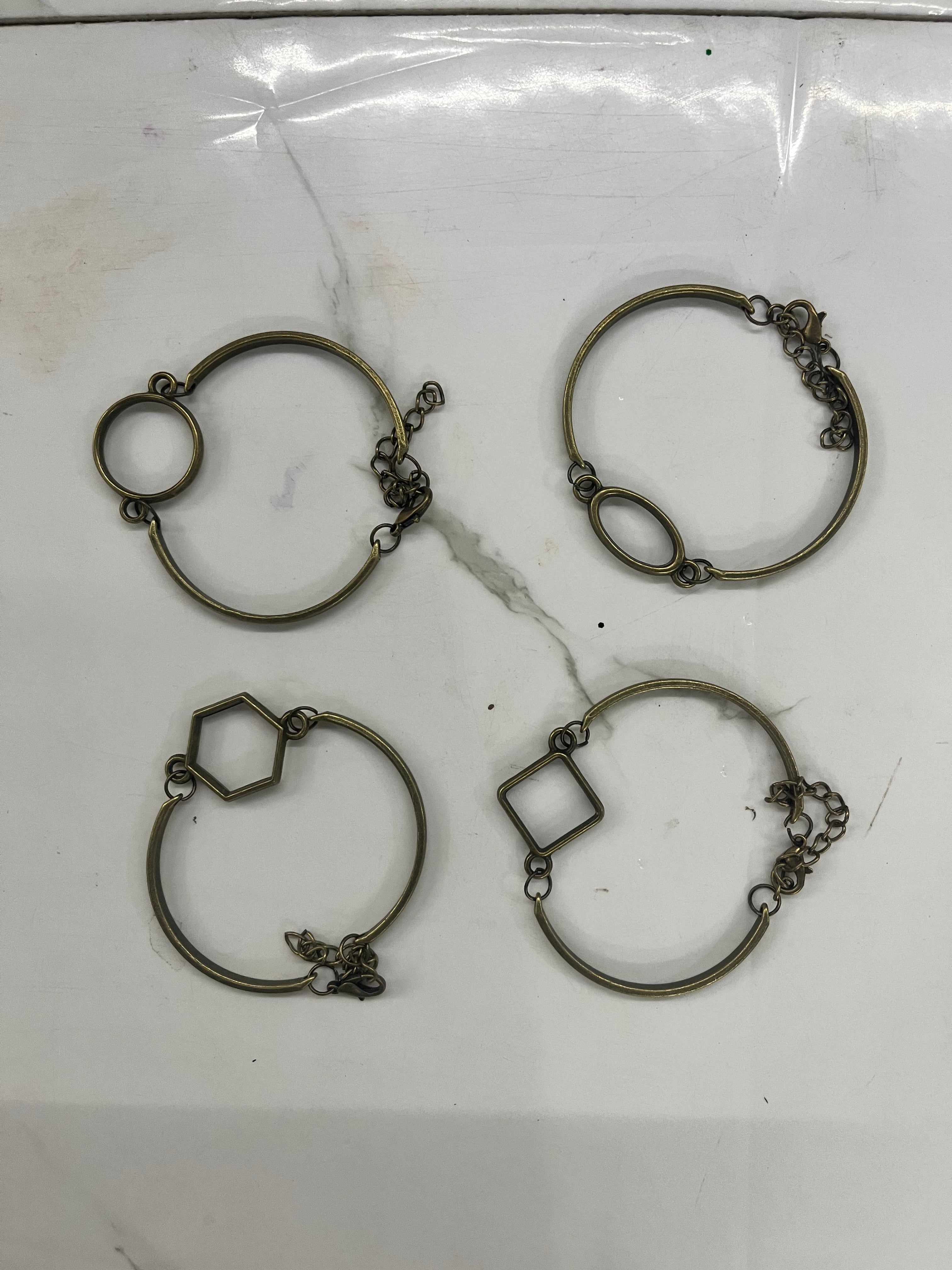 Bracelet chains- any one piece