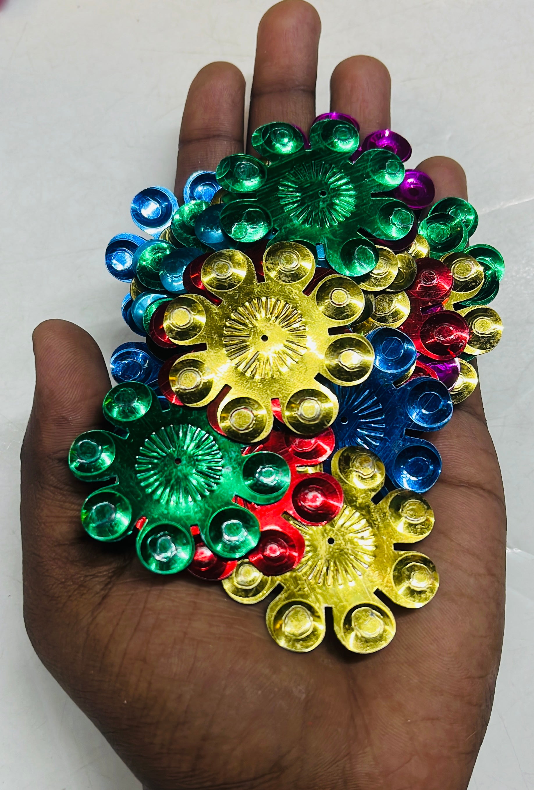 Flower design 1.5inch multicolour sequence 100g-1pack/555C