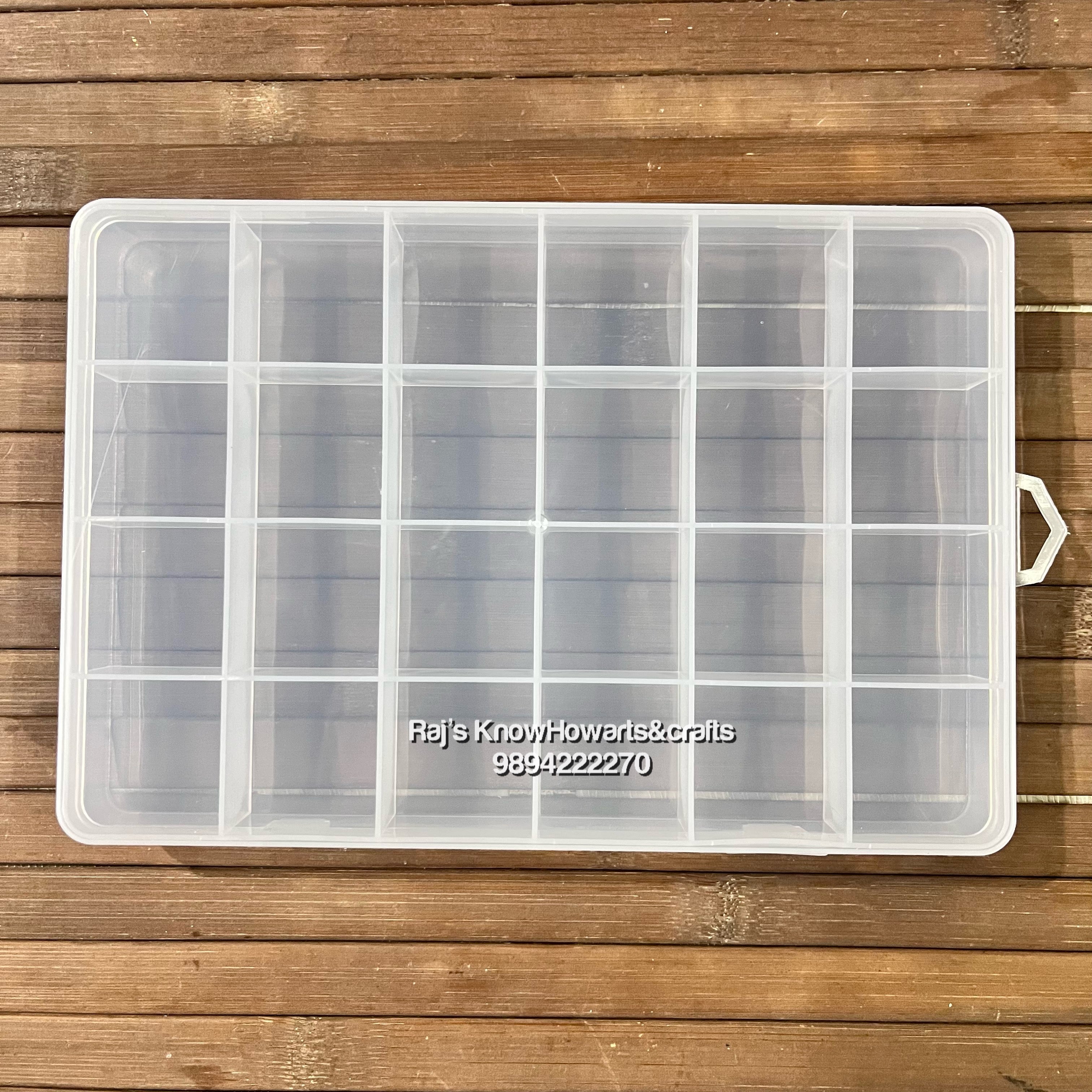 PLASTIC 20 PC DIVIDER BOX 13 X19 CM - 1 Box