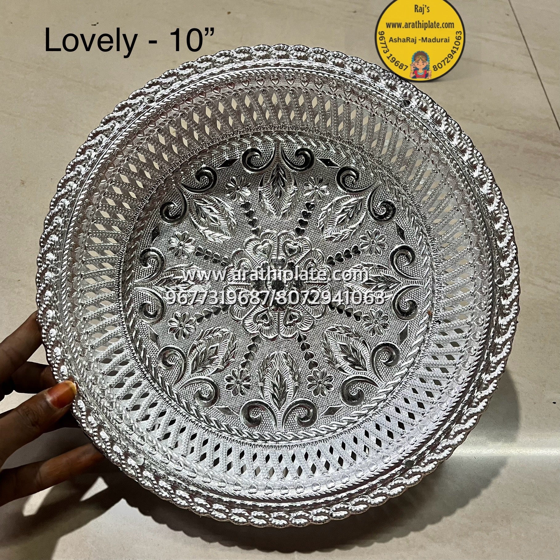 Lovely 10 inch L10 -10 plates