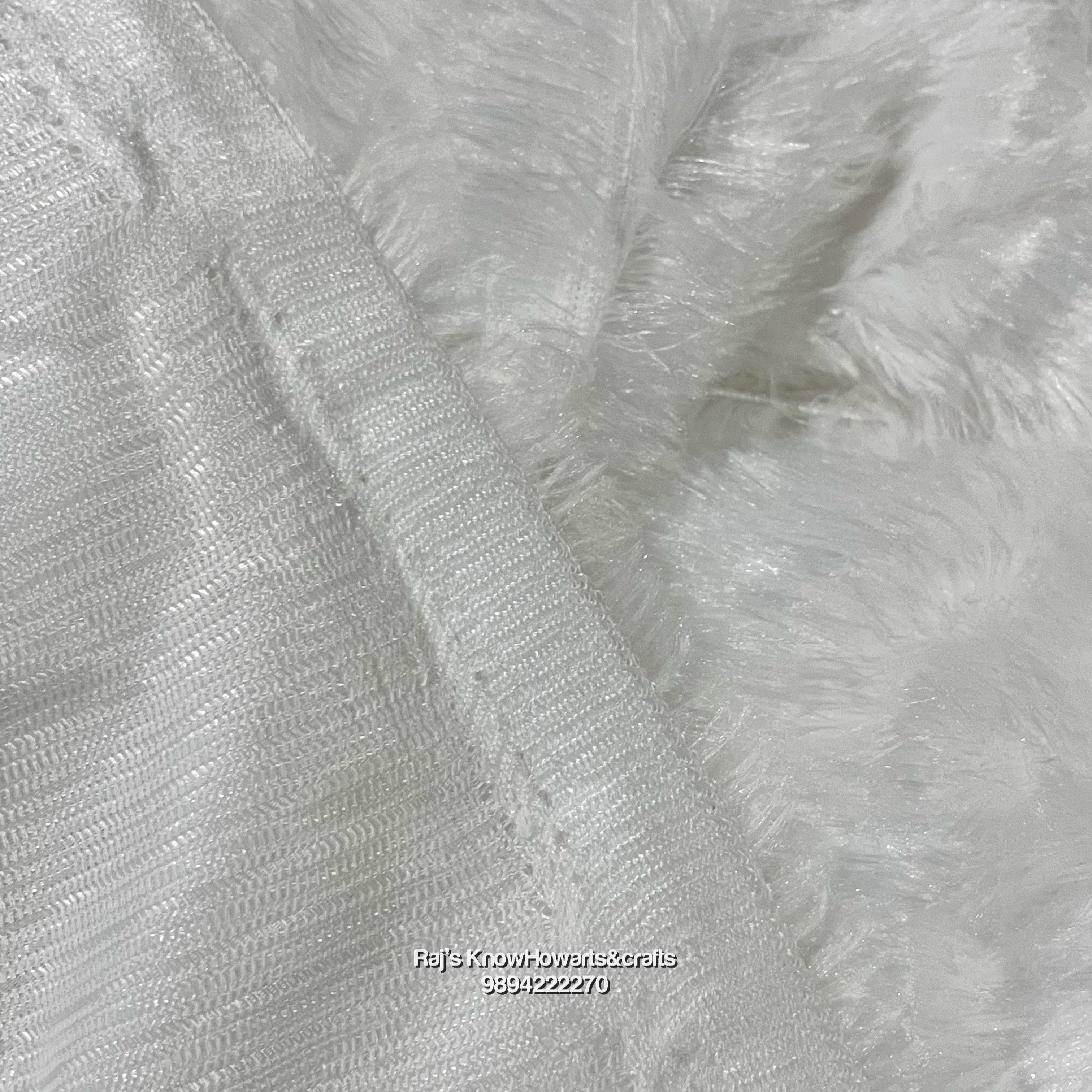 White fur cloth - 1 meter