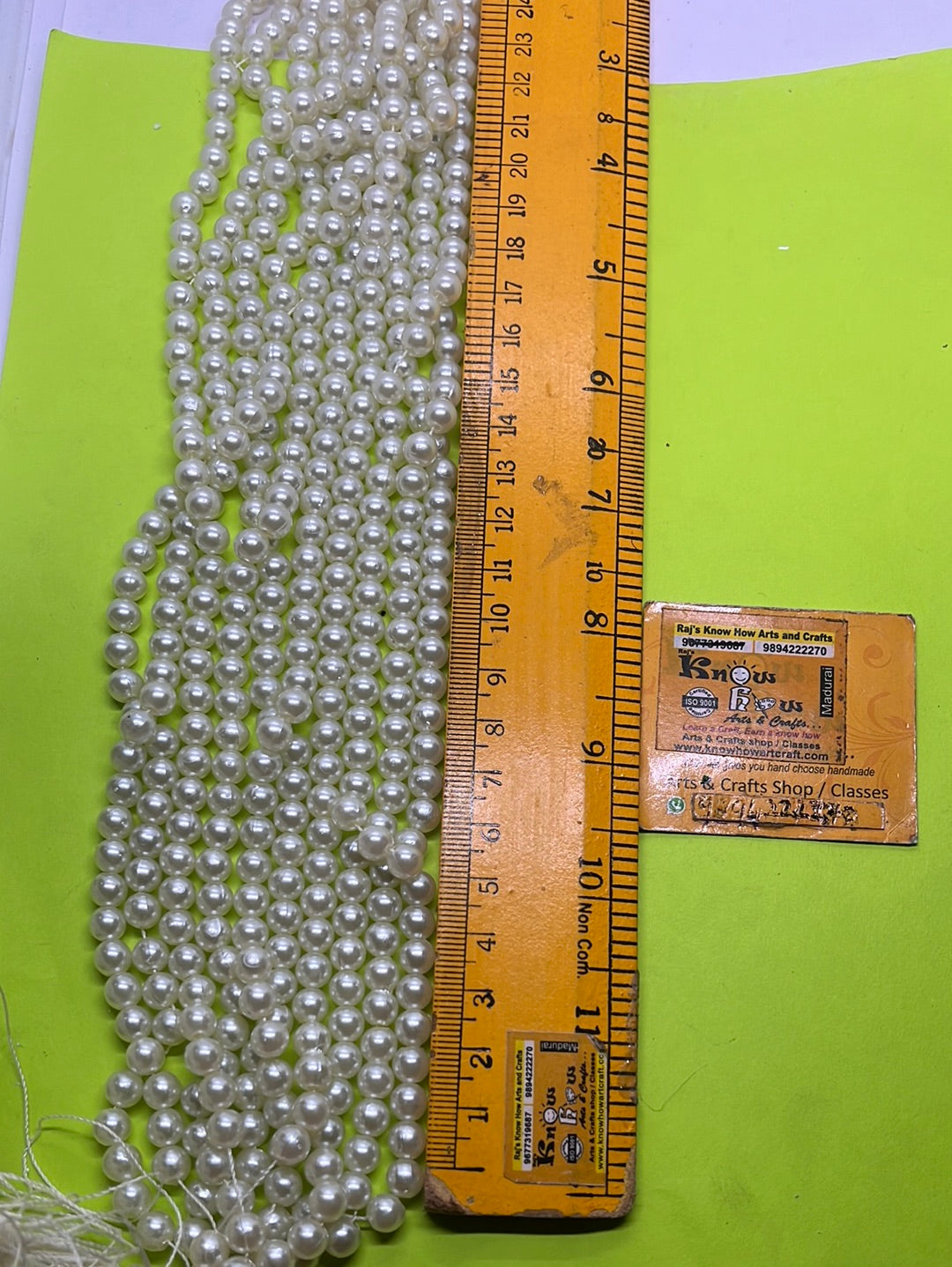 White round beads 8mm - 500 beads in a punch