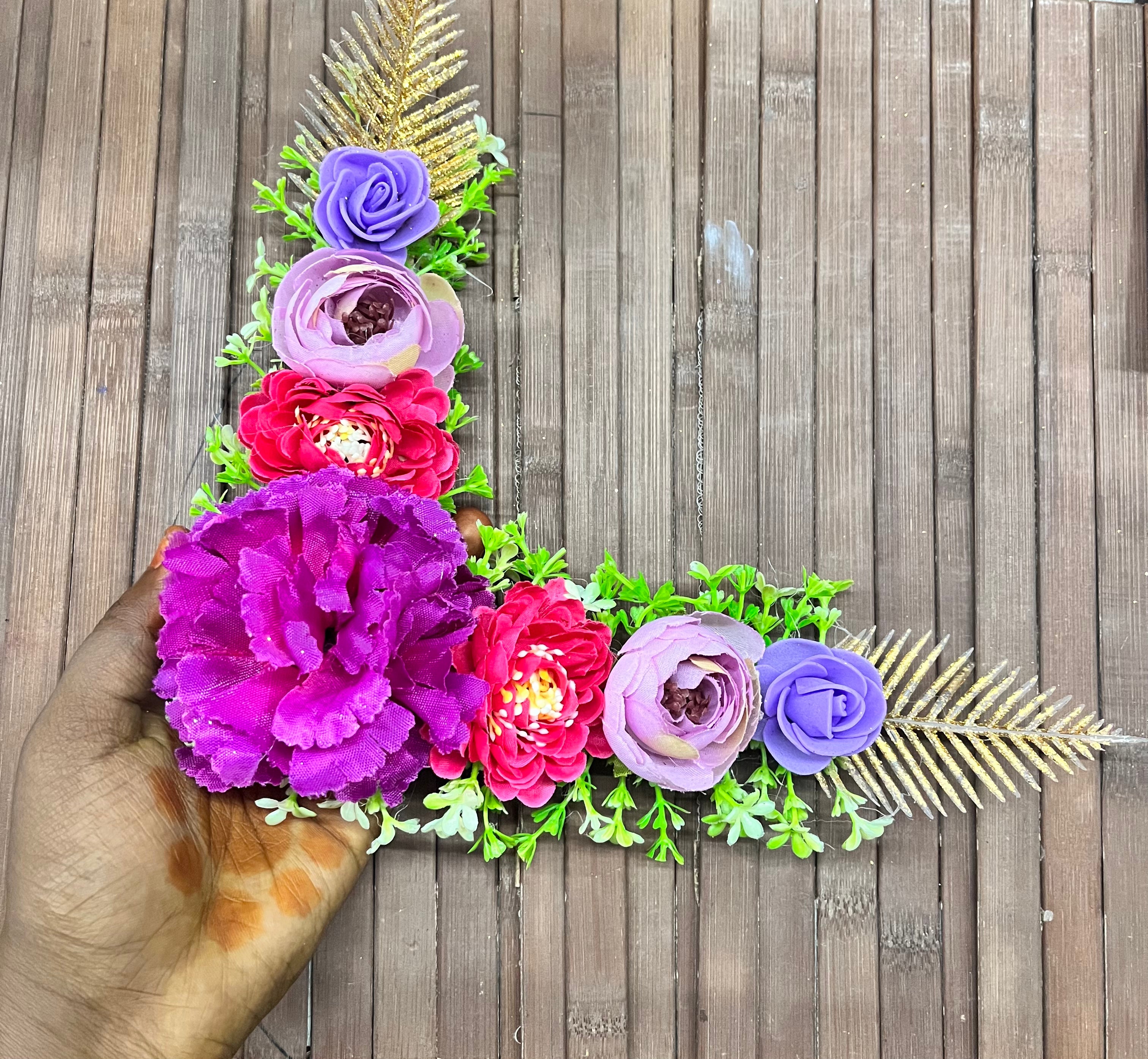 Floral border broach L shape. Set of 2