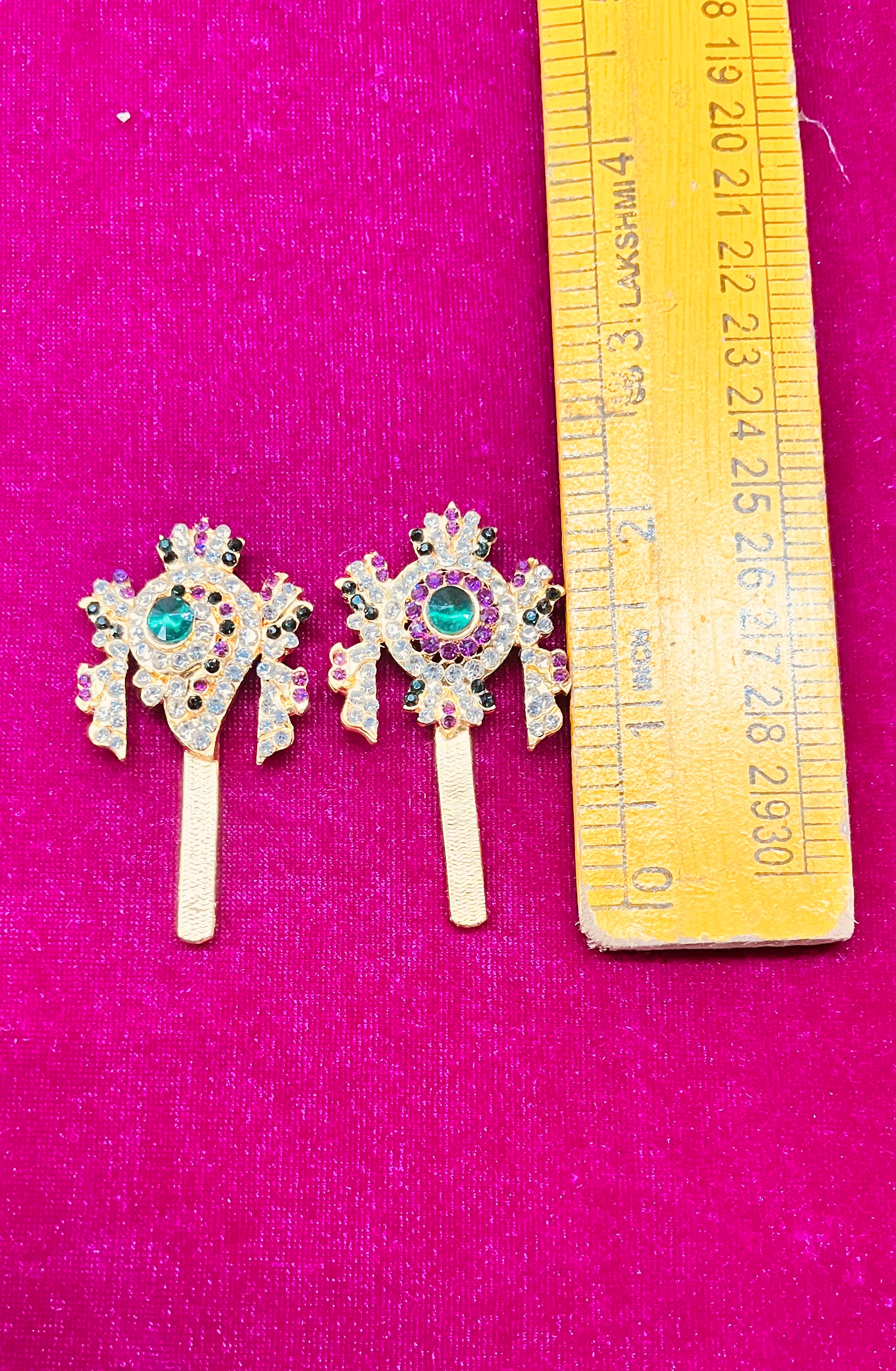 Shanku chakra stone sticks different sizes assorted colours-1piece pack