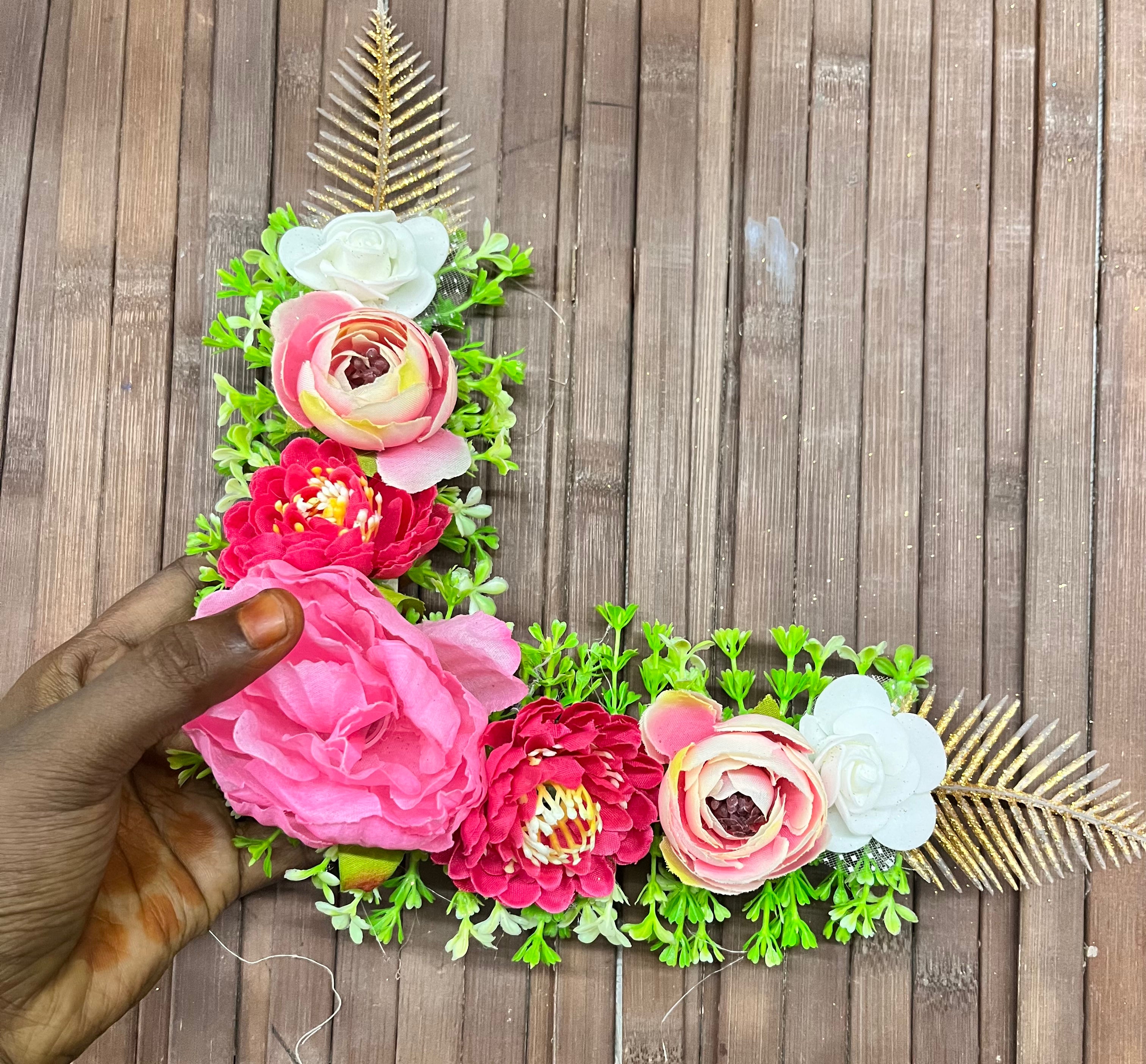 Floral border broach L shape. Set of 2