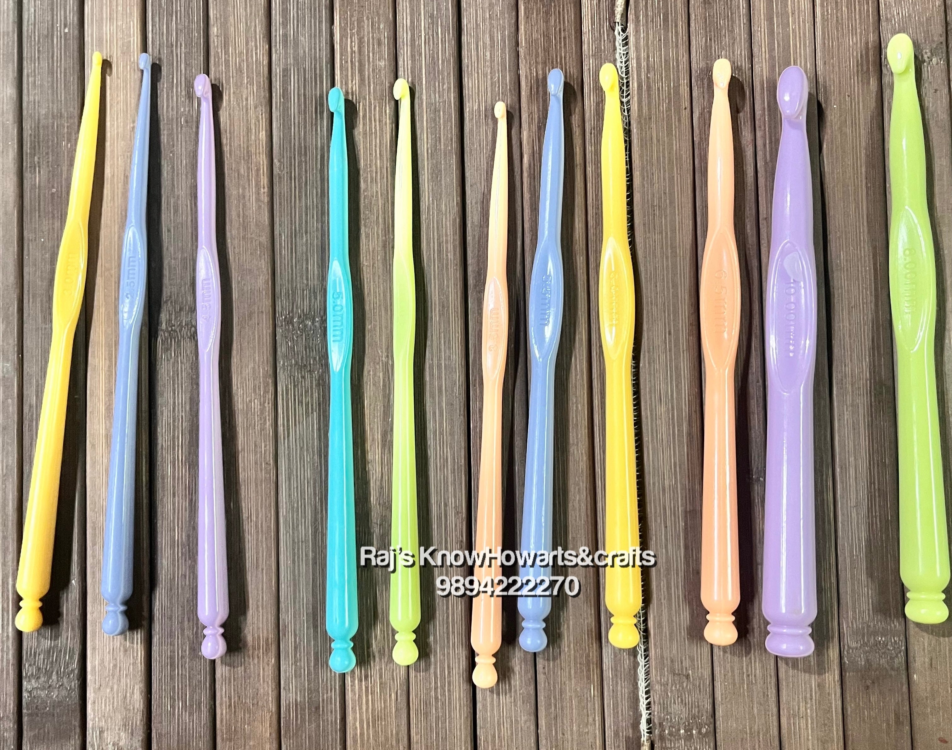 Crochet Hook set (plastic)