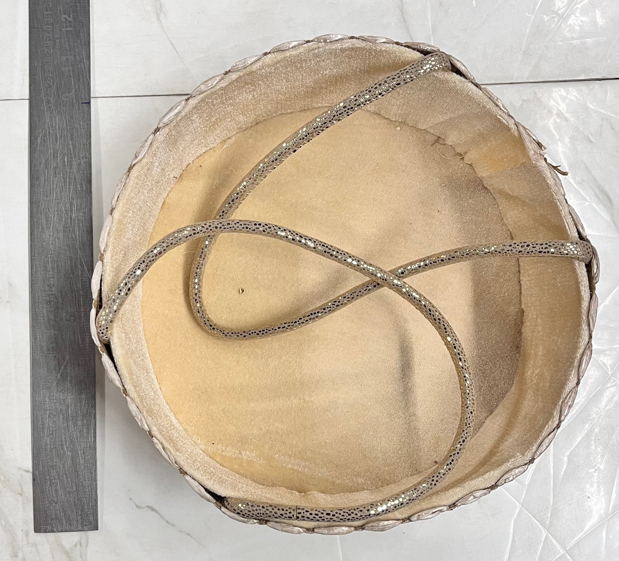 Beige round gift basket natural textured hamper 2pc set -1pack