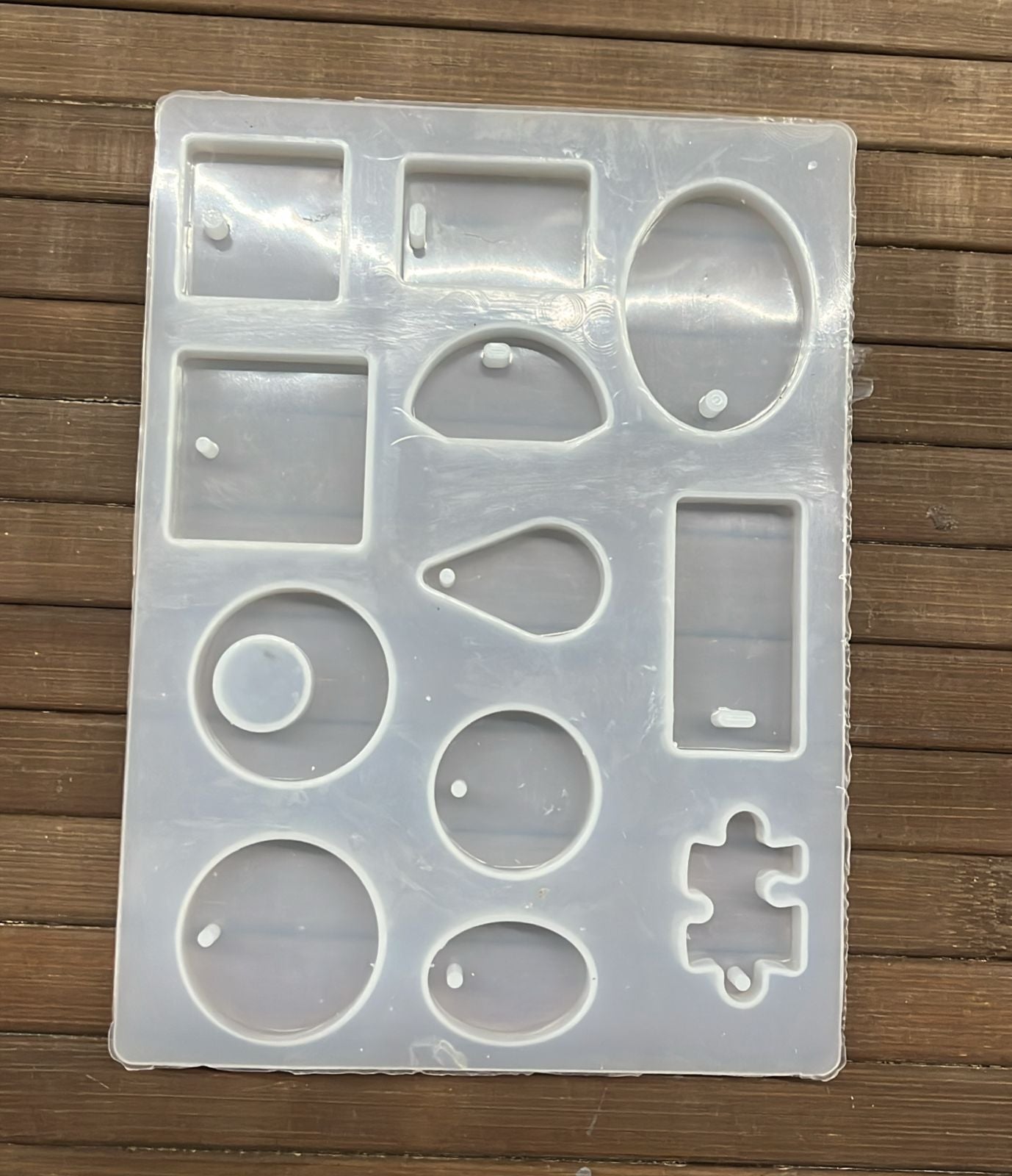 Silicon mould keychain geometric shapes 12 in 1 -1pack/RMKGS12