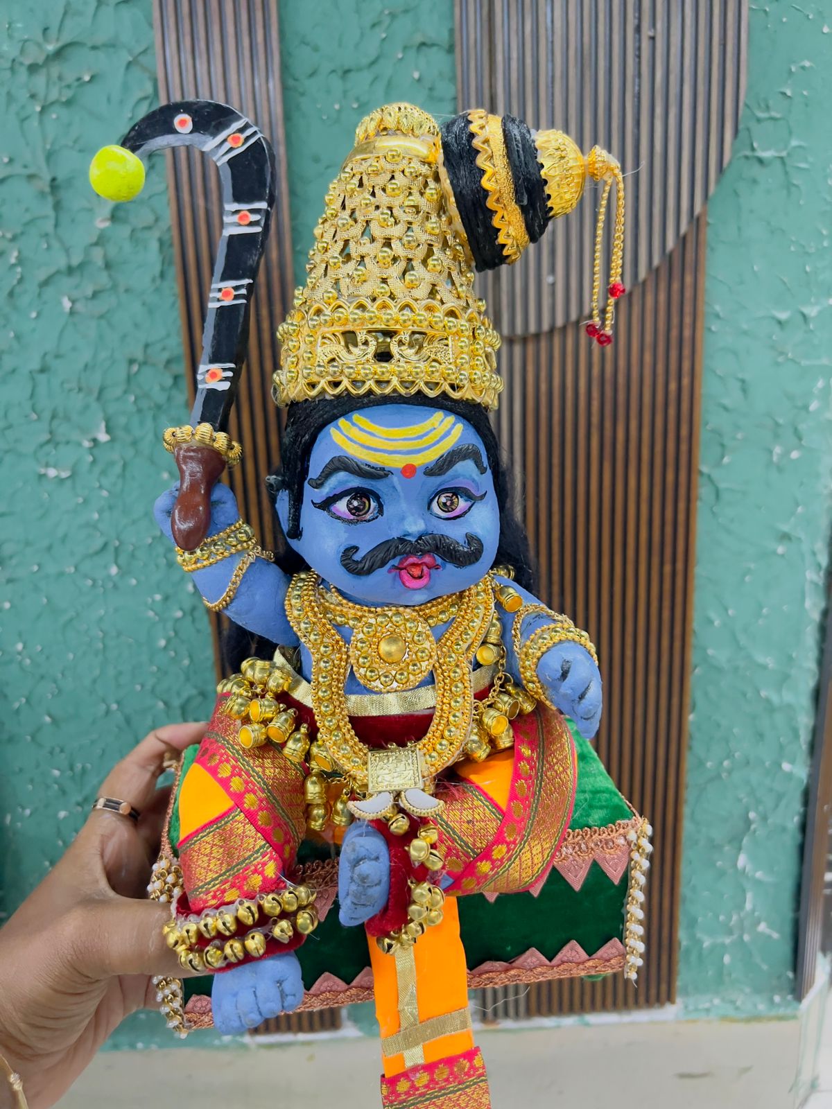Bubbly doll karuppa samy