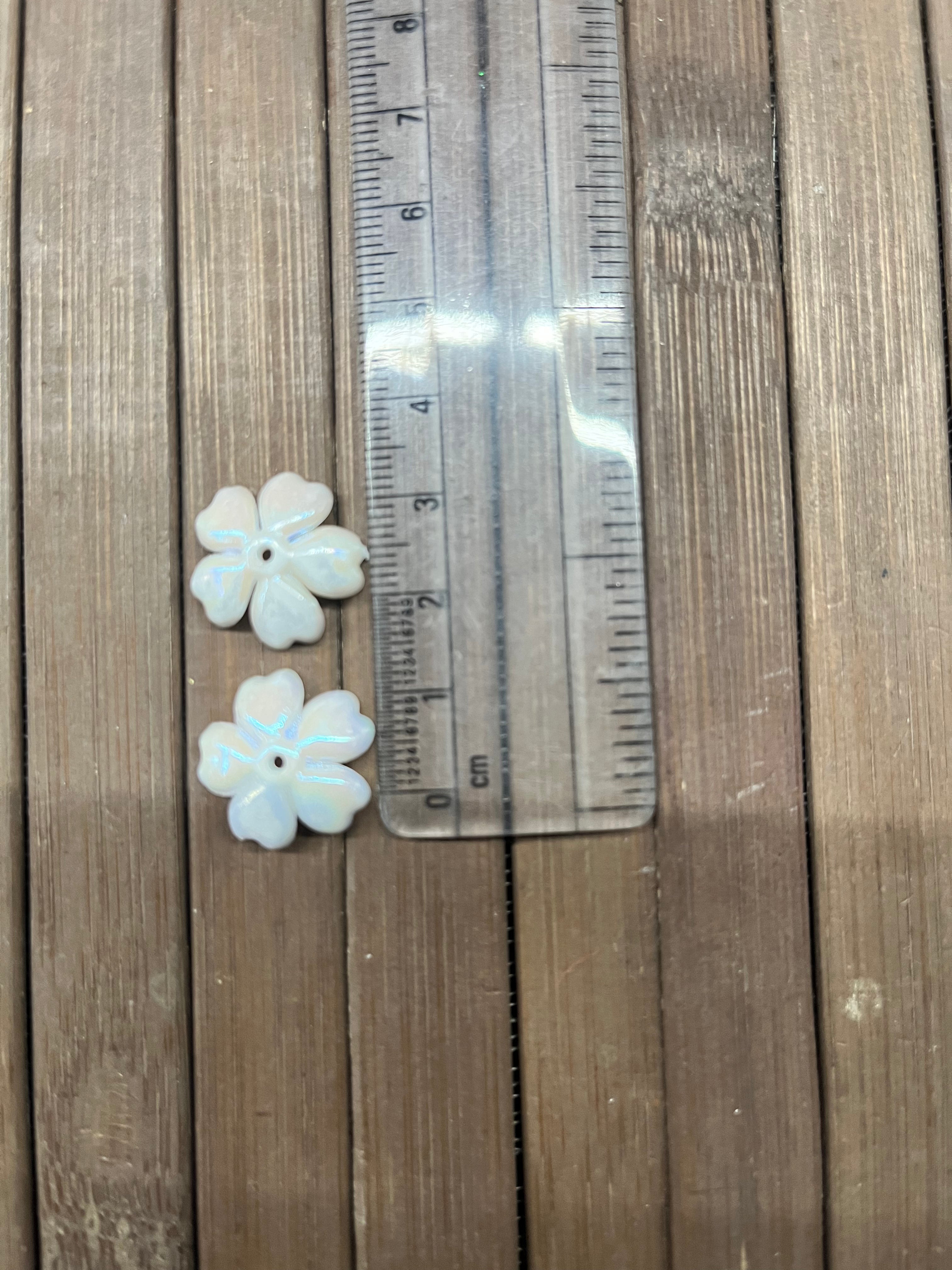 Five petal beads white 10mm- 50g