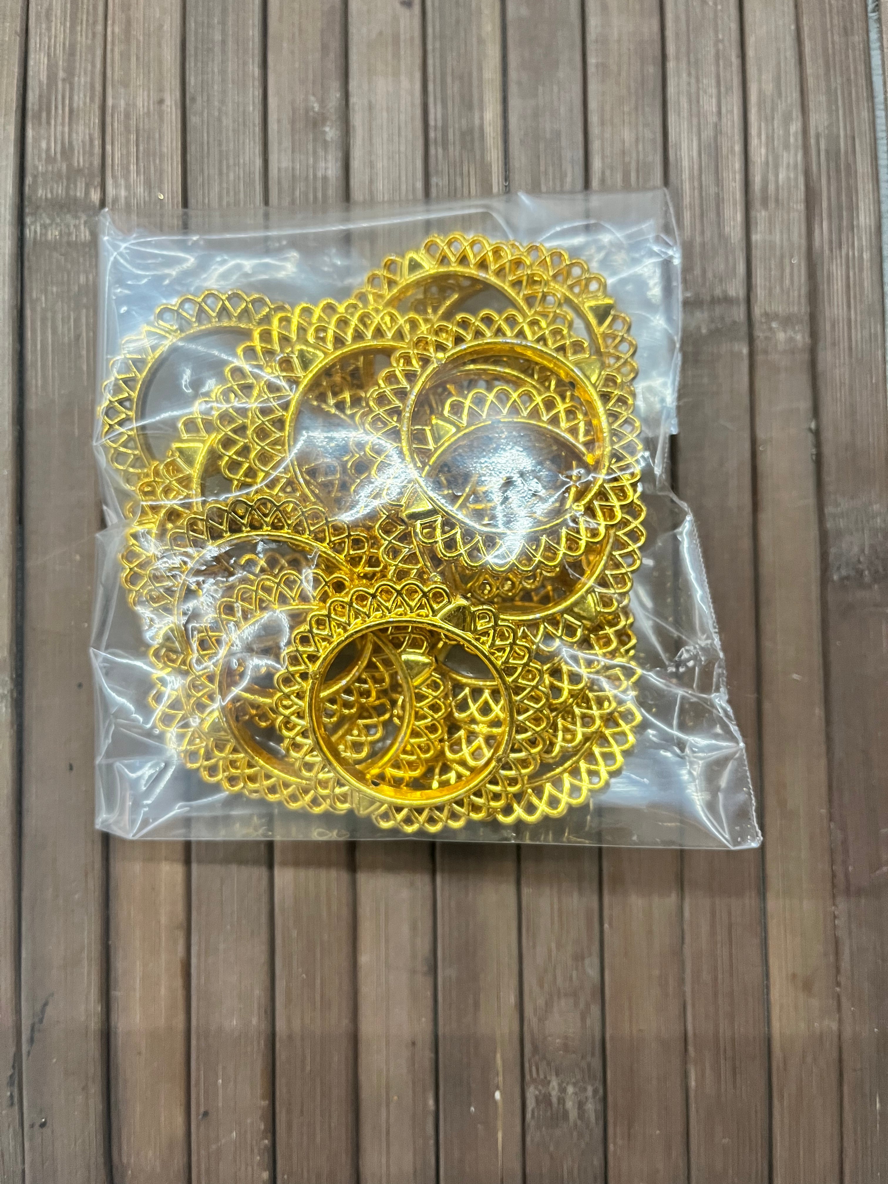 Acrylic gold thoranam ring -4inch 50g pack
