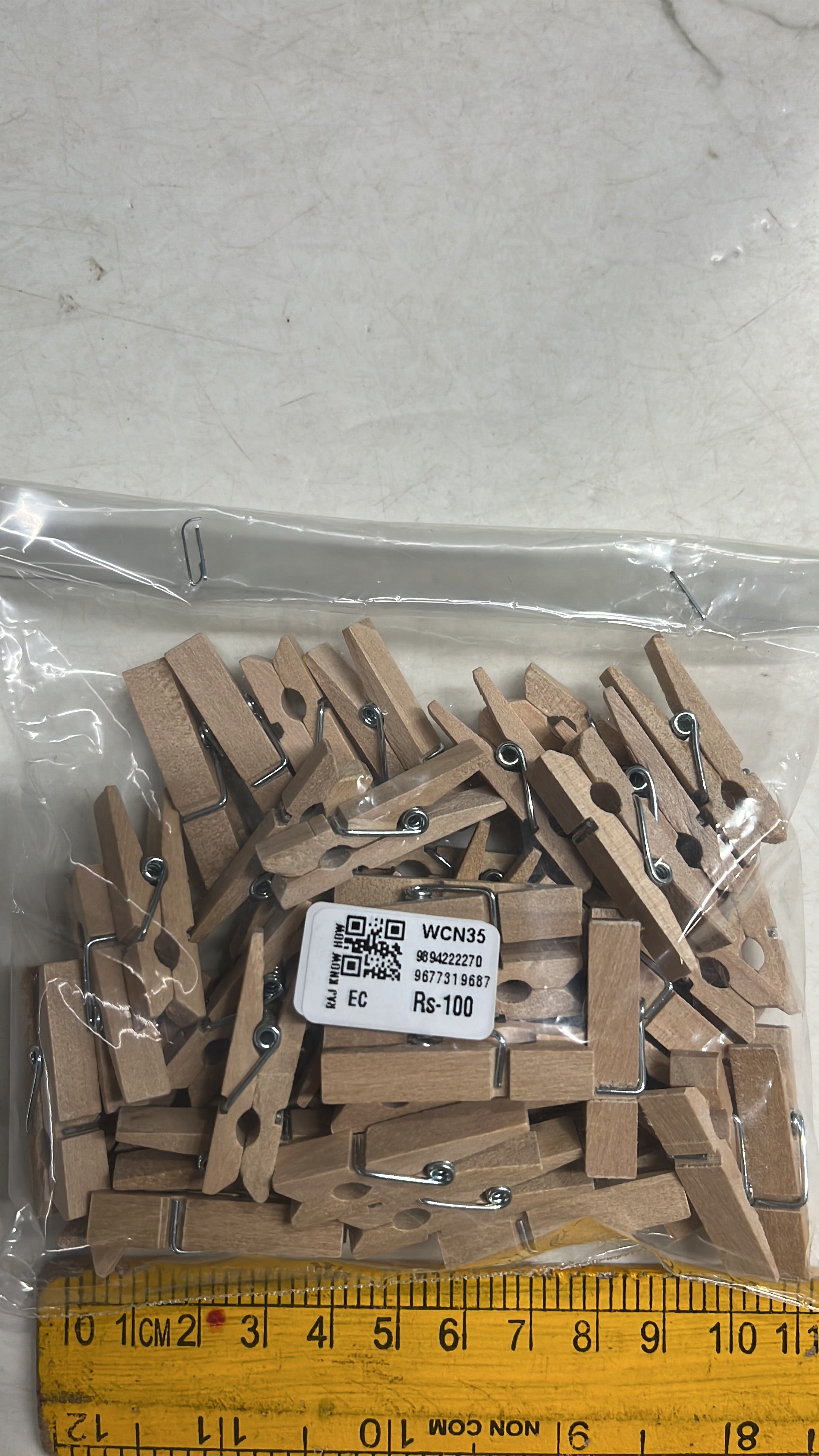 Wooden clip natural colour 3 sizes-50 piece pack
