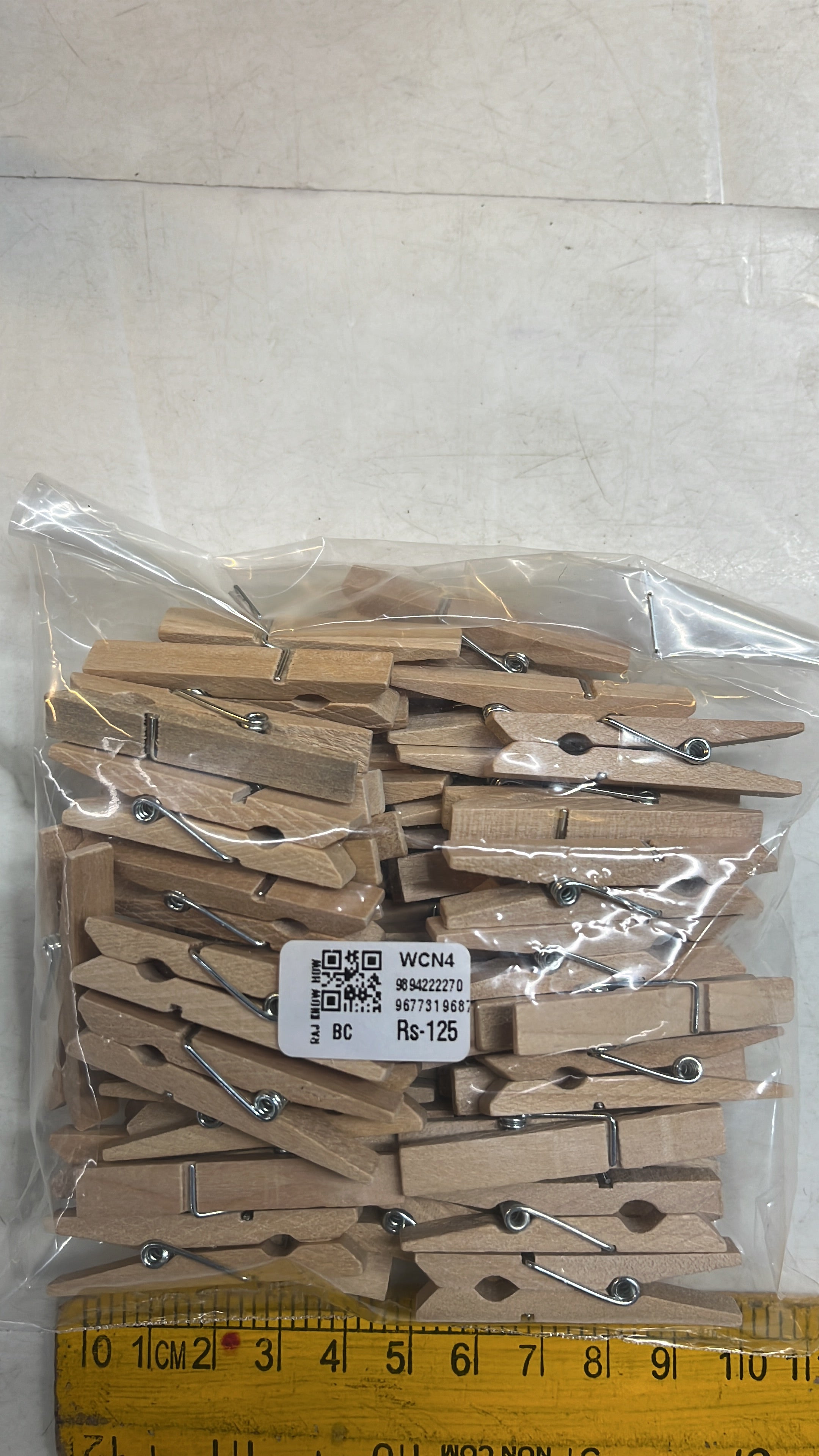 Wooden clip natural colour 3 sizes-50 piece pack