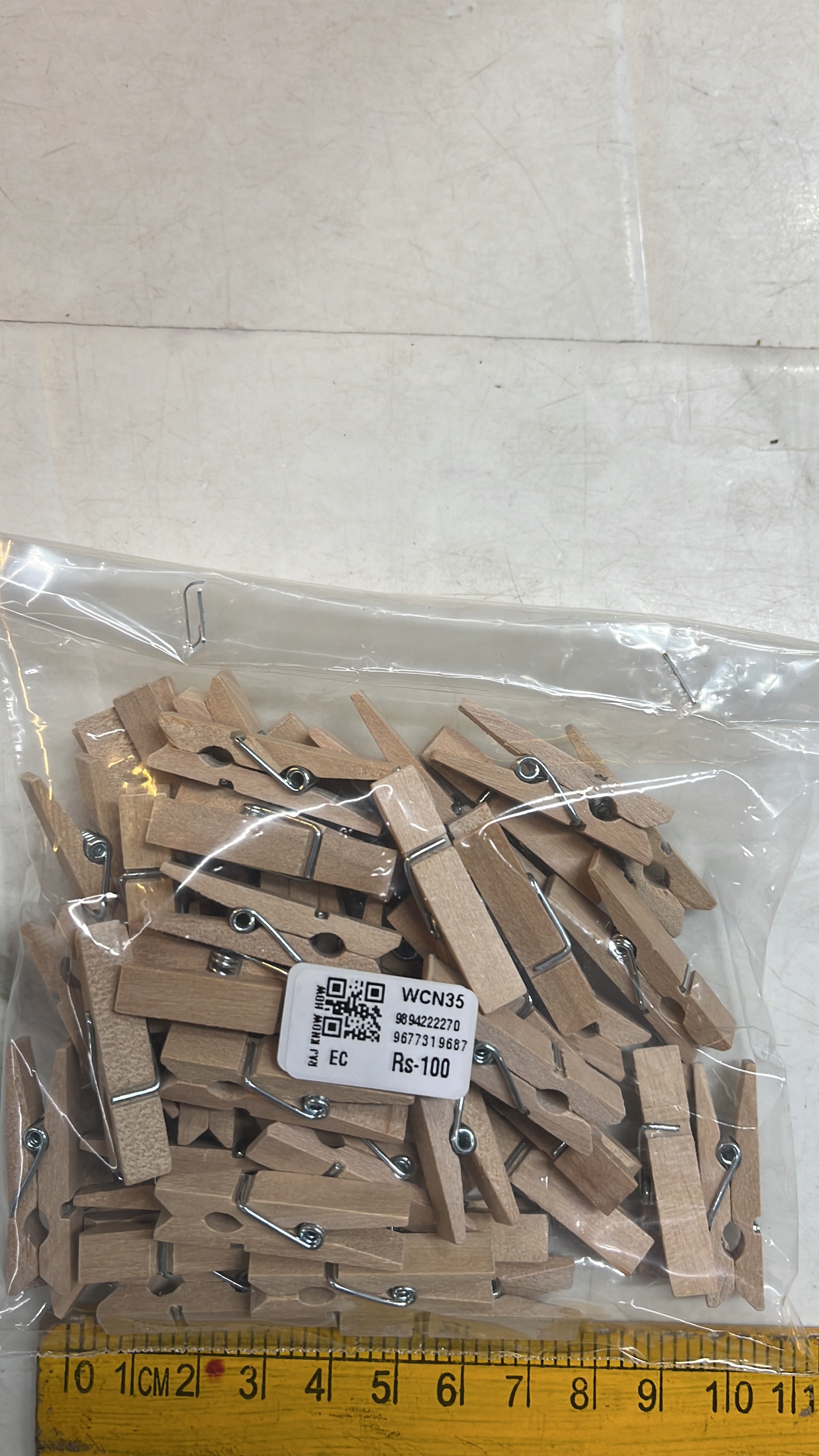 Wooden clip natural colour 3 sizes-50 piece pack