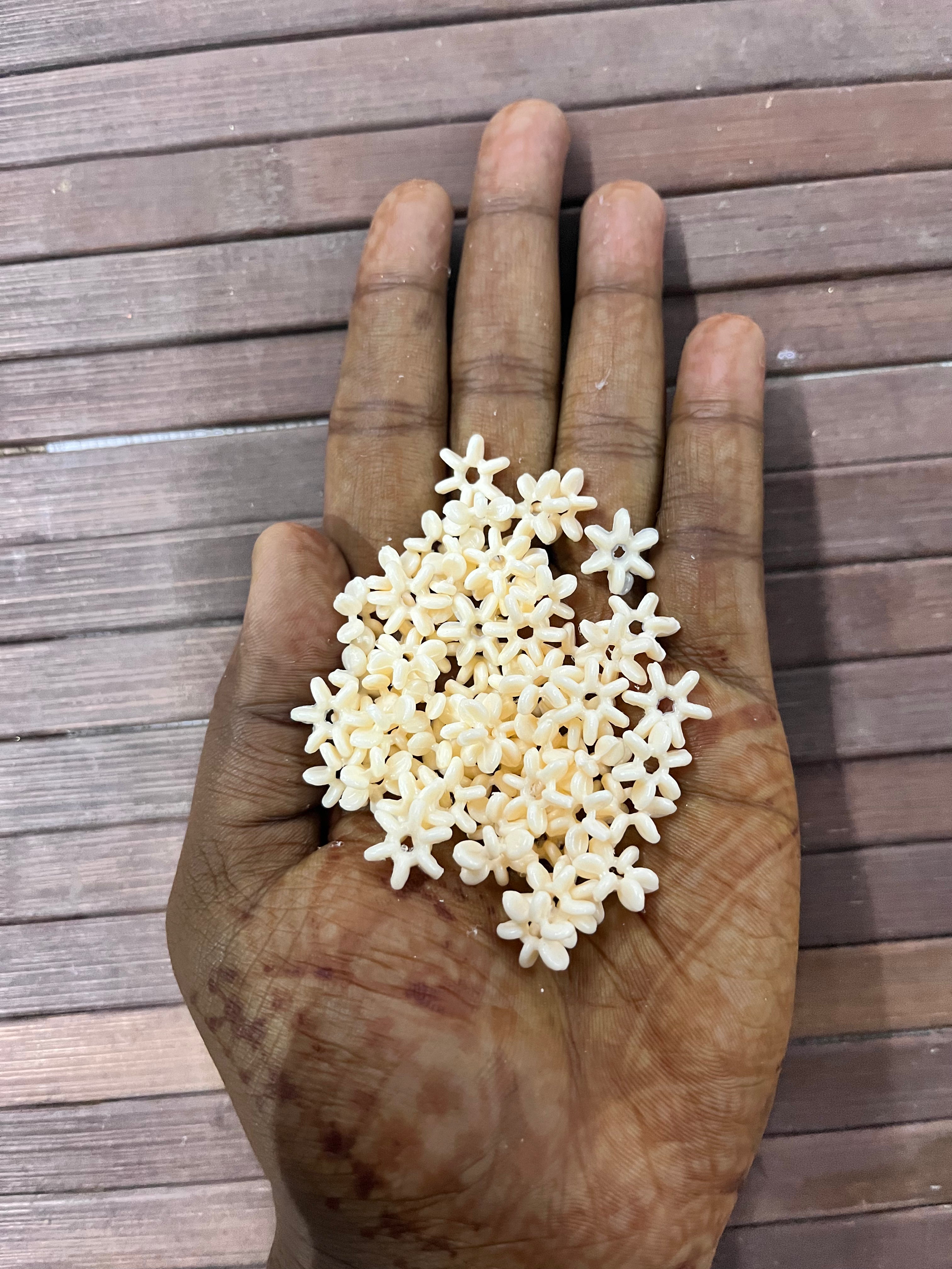 Acrylic plastic chakri ganga bead small -100g in a pack