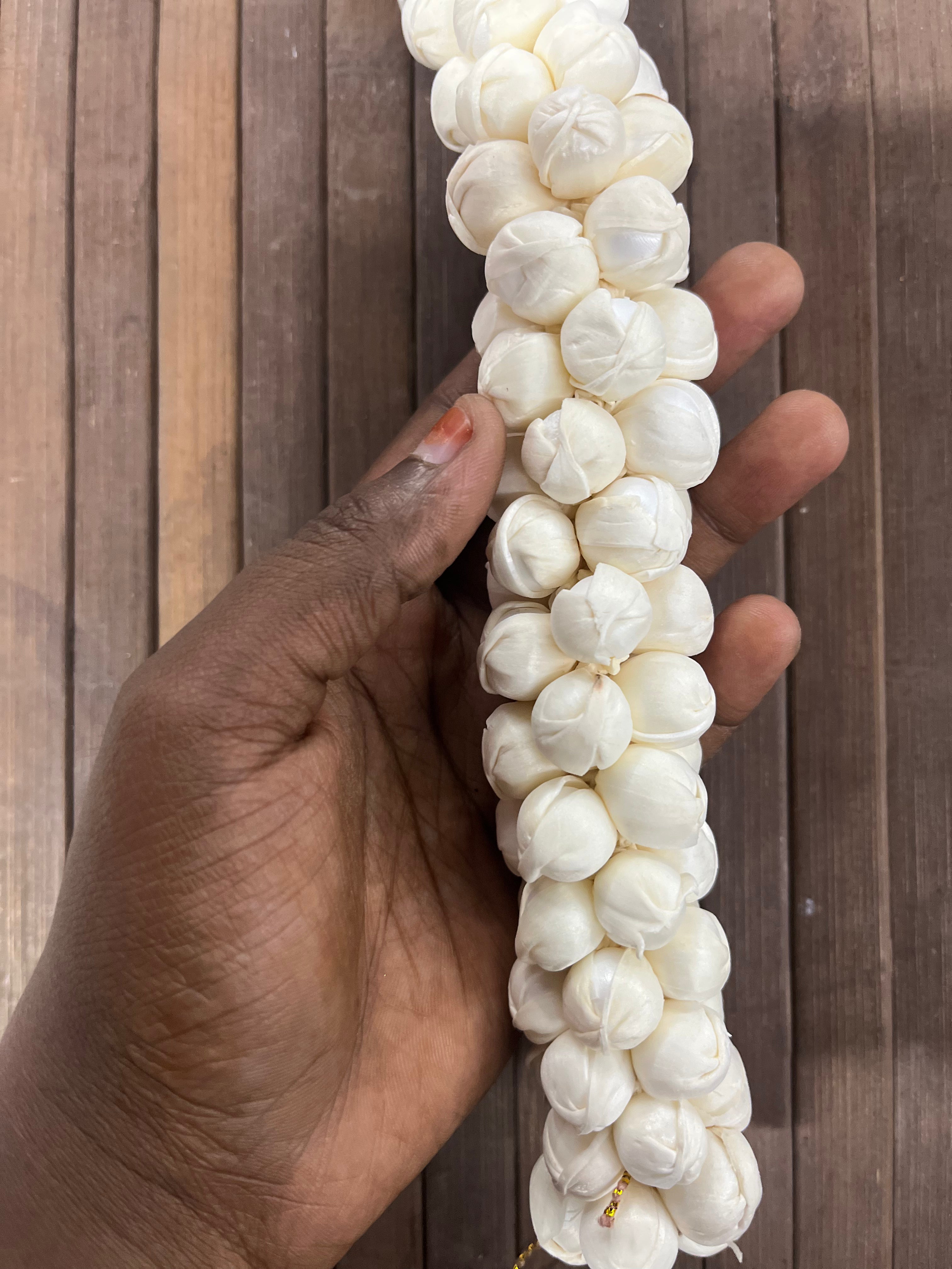 Artificial chola wood jasmine  string 9.5to10inch-1pack