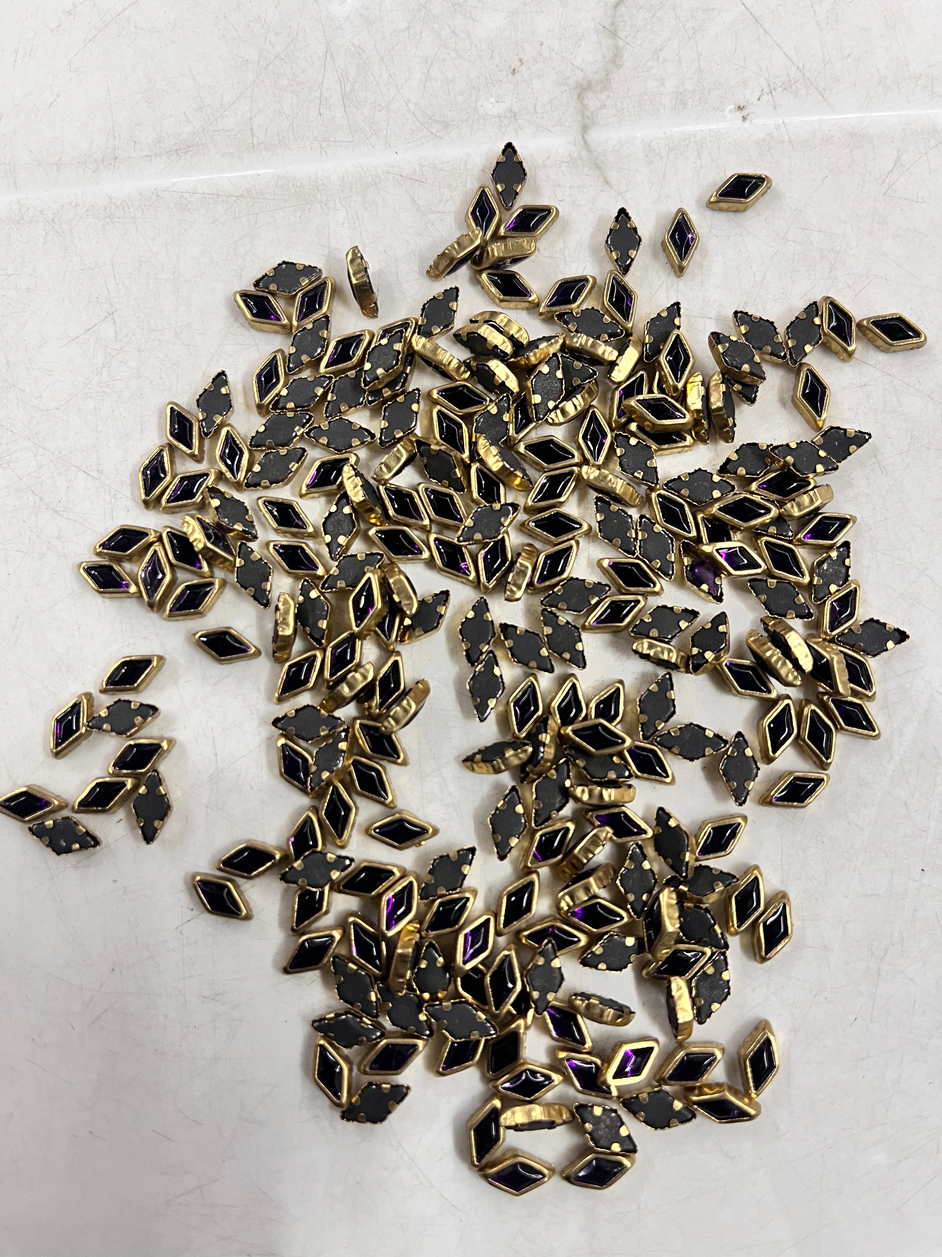 Diamond frame kundan stone 4mm 50g-1pack difference colours available -DFKN