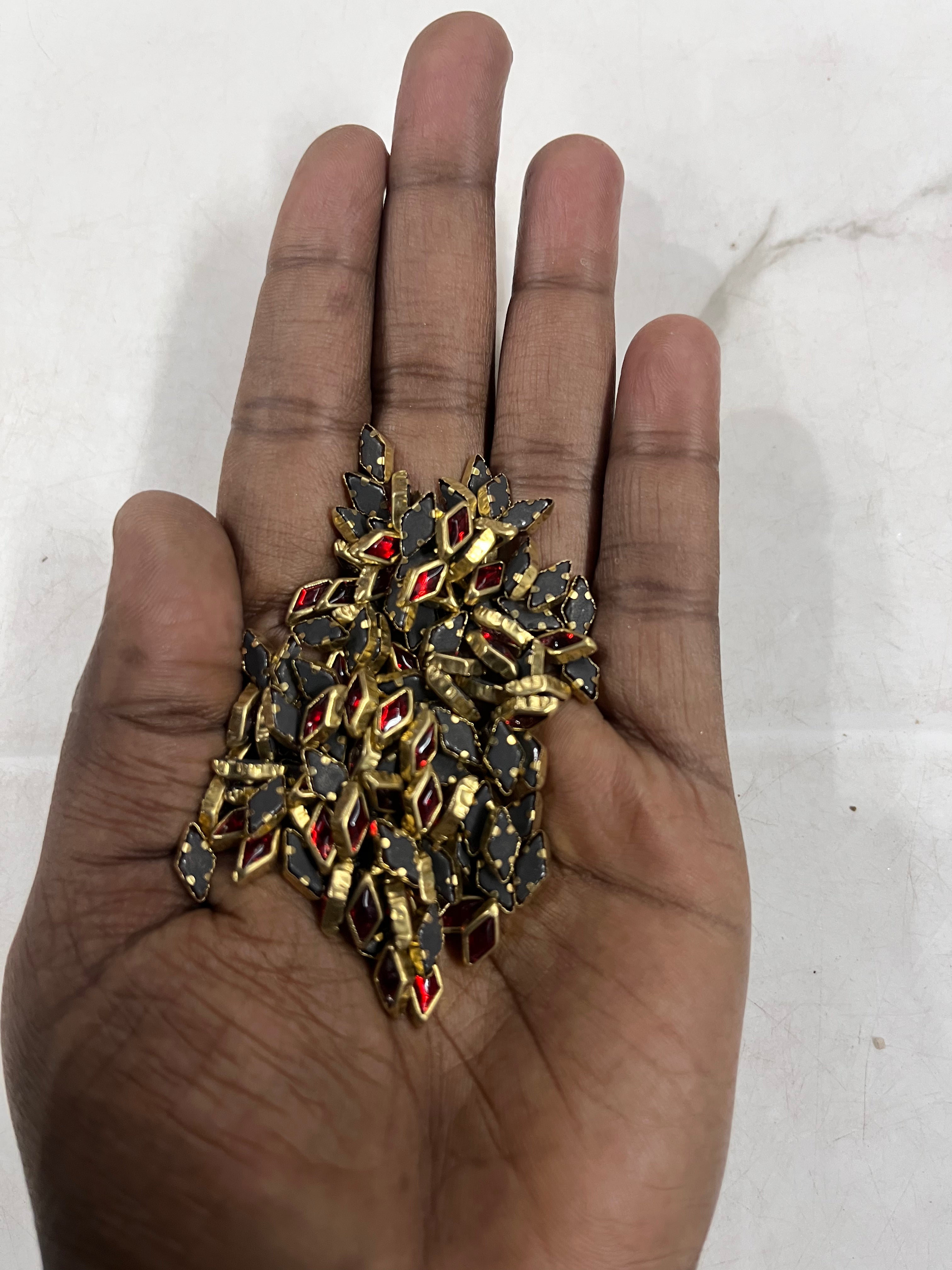 Diamond frame kundan stone 4mm 50g-1pack difference colours available -DFKN