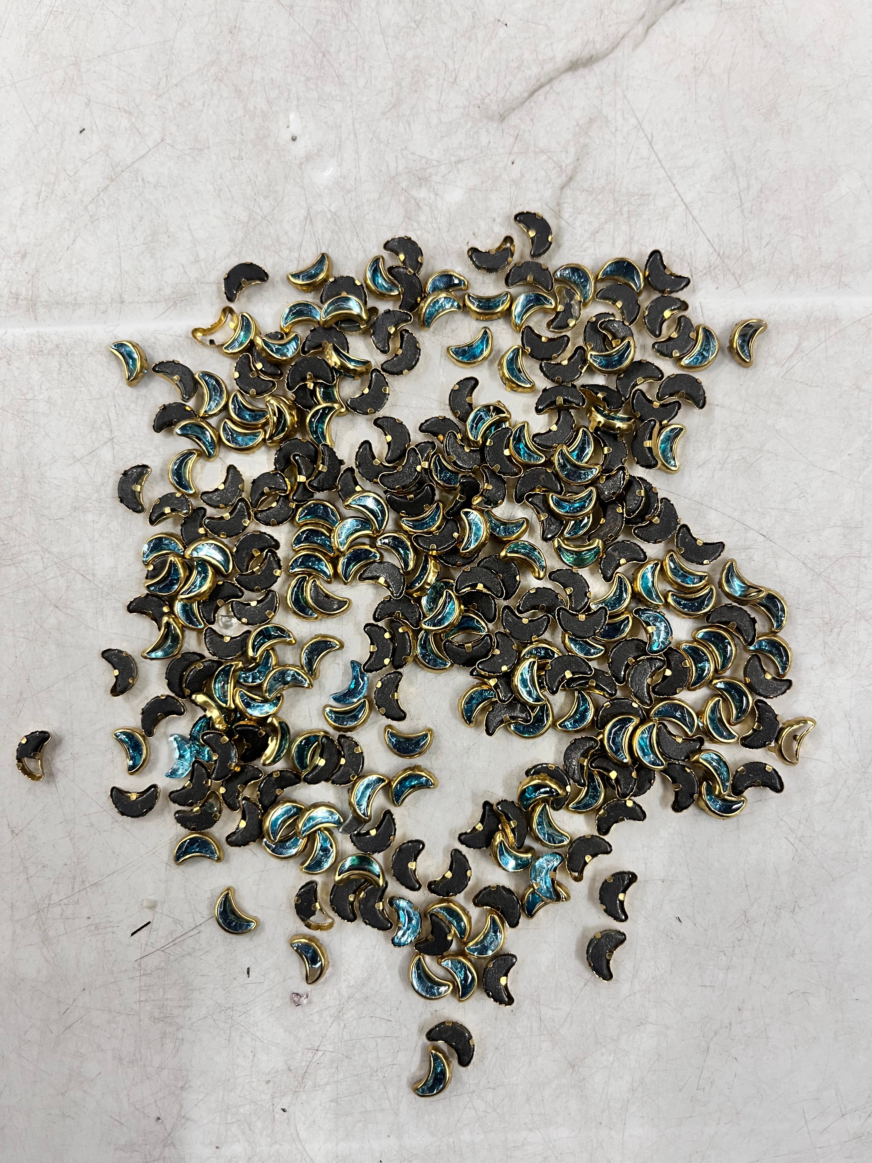 Moon frame kundan stone  50g-1pack difference colours available -MFKN